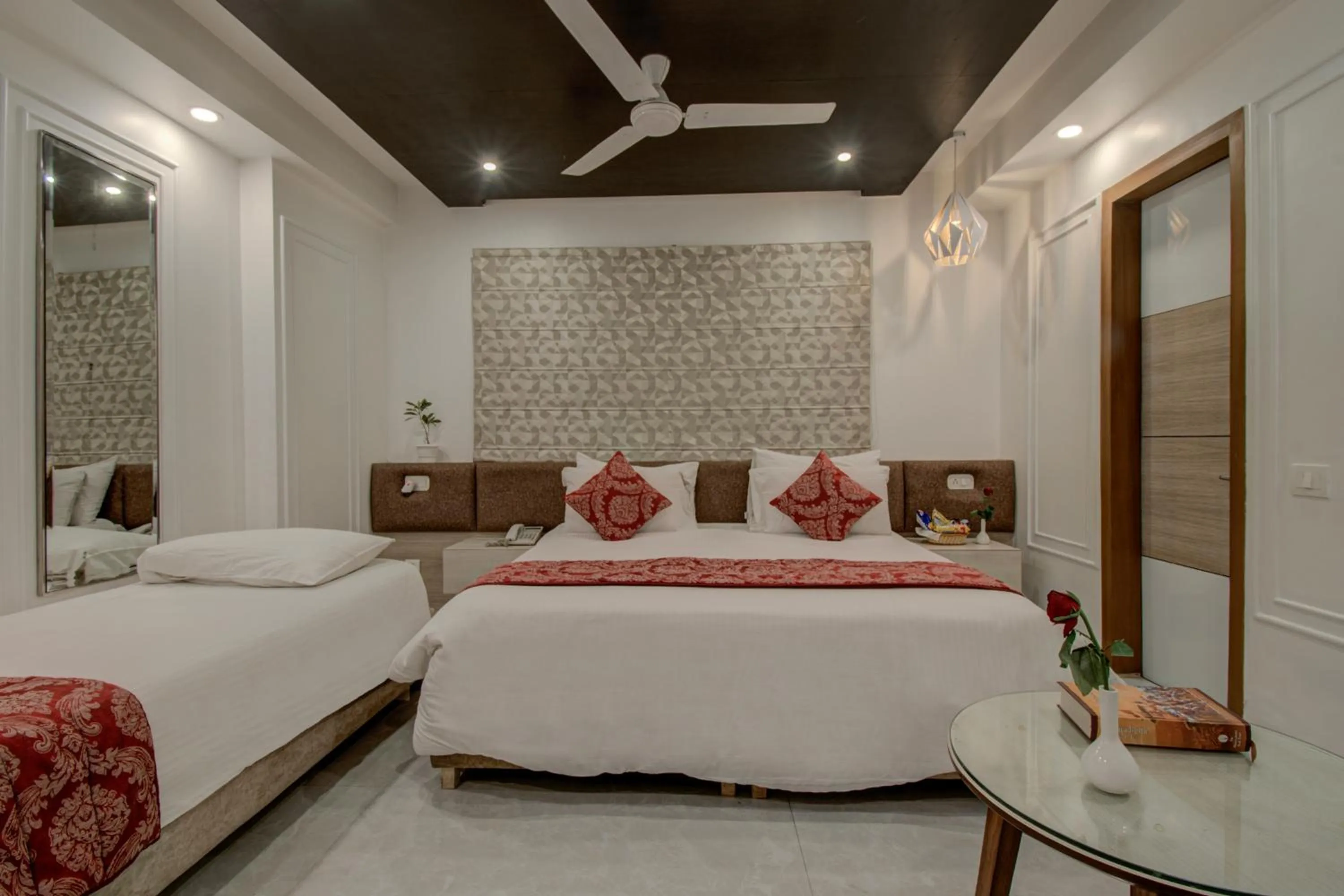 Bedroom, Bed in Iris Park Hotel New Delhi