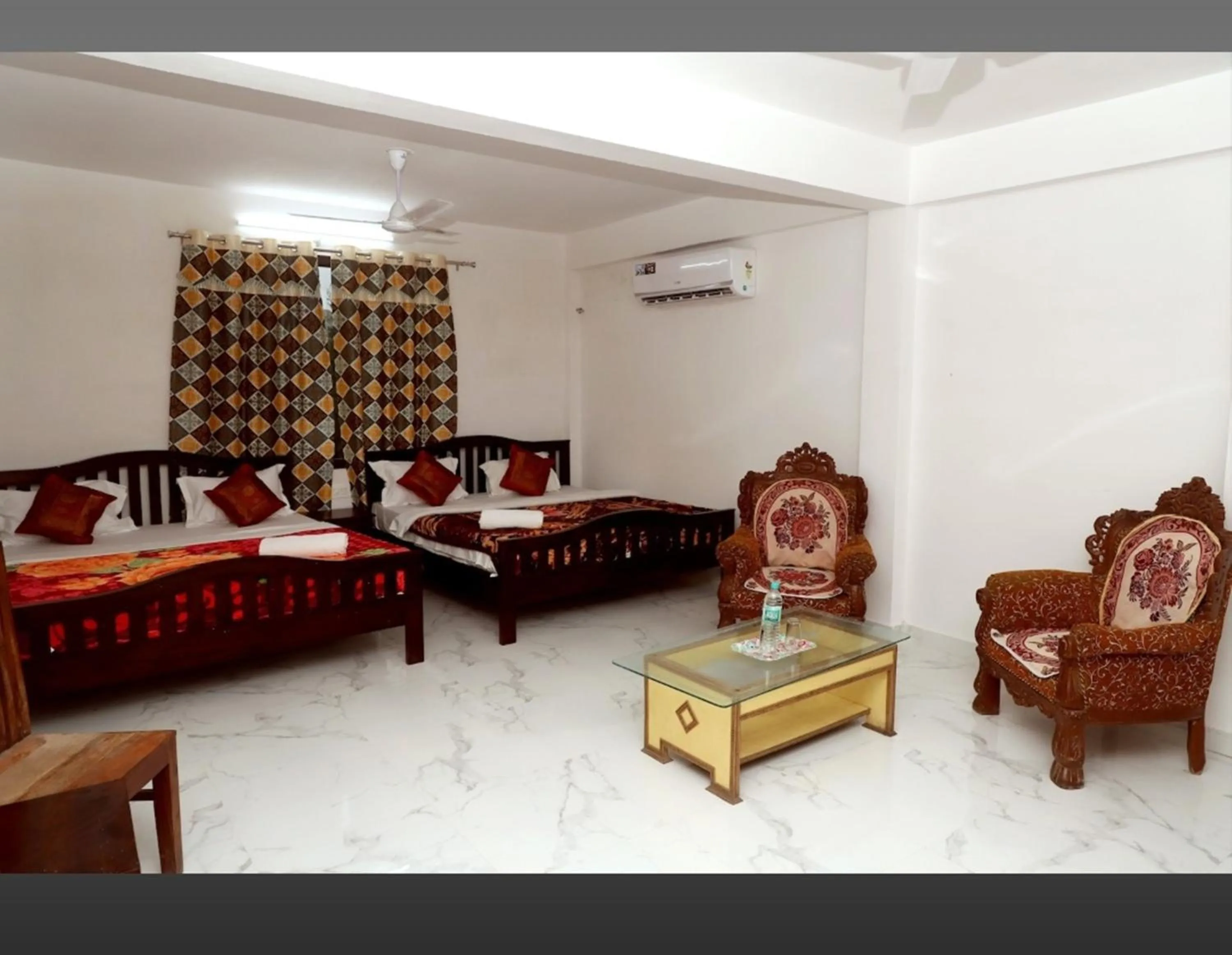 Photo of the whole room in Brahma Paradise , A heritage haveli