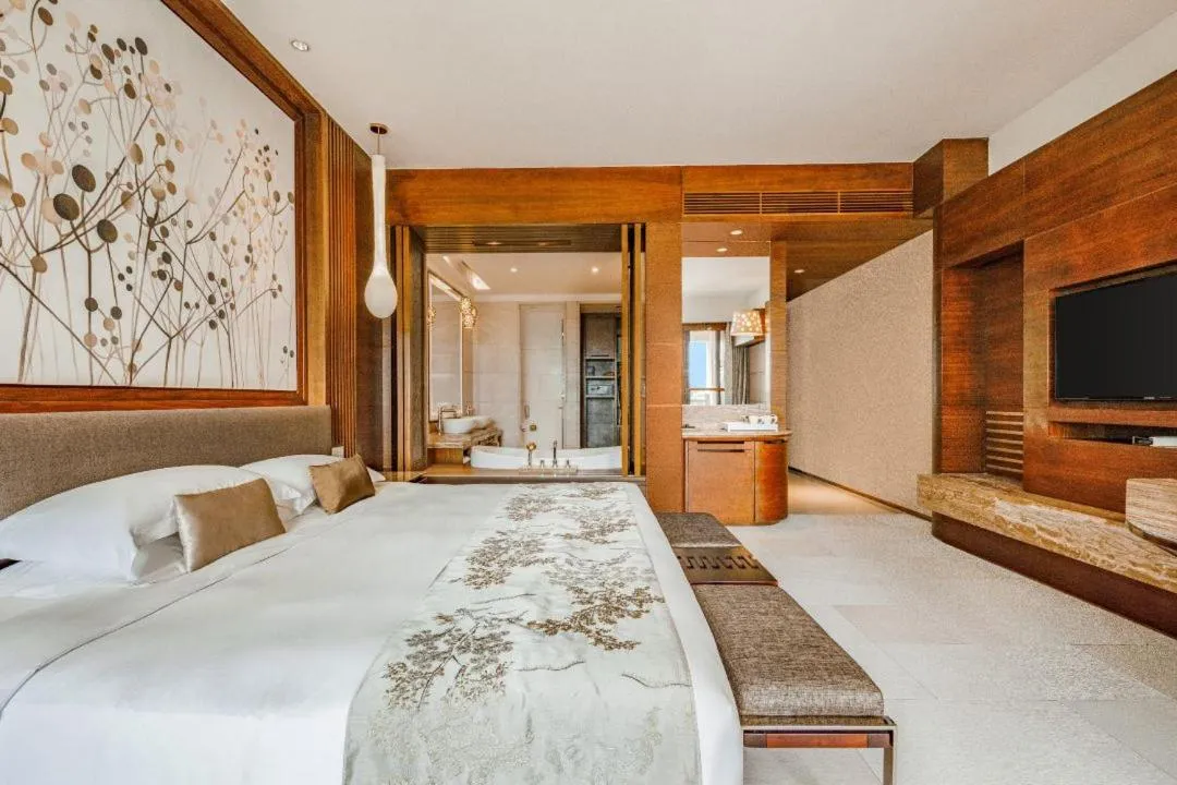 Bed in Huidong Regal Palace Resort