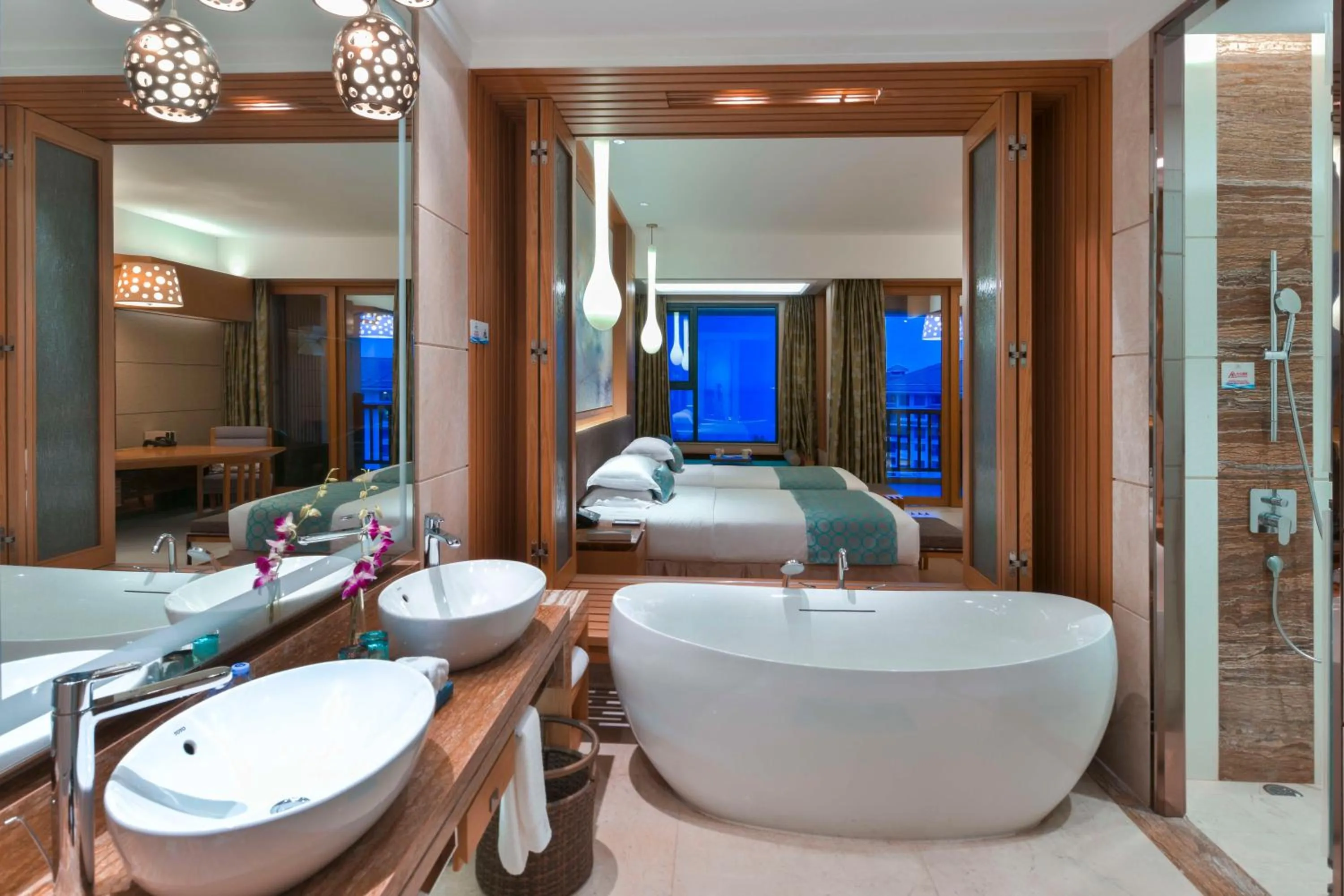 Huidong Regal Palace Resort