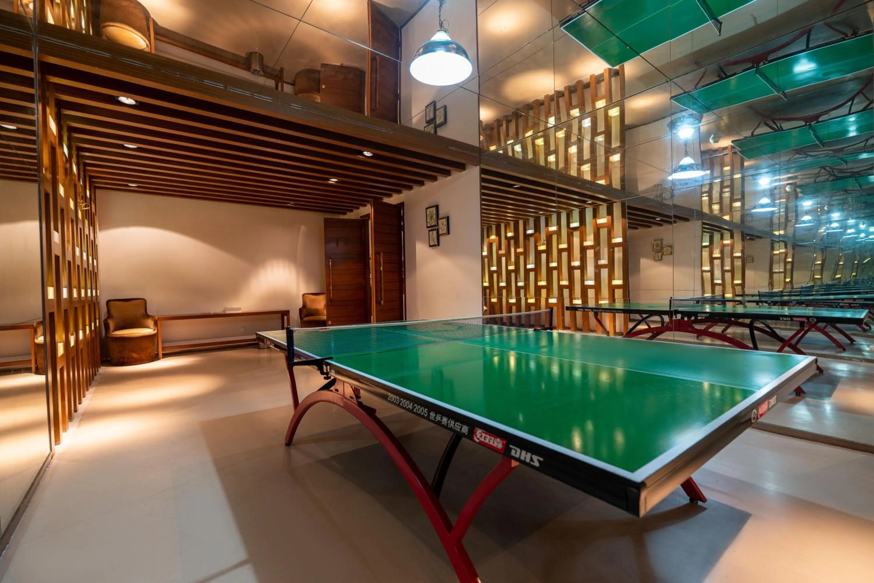 Table tennis in Huidong Regal Palace Resort