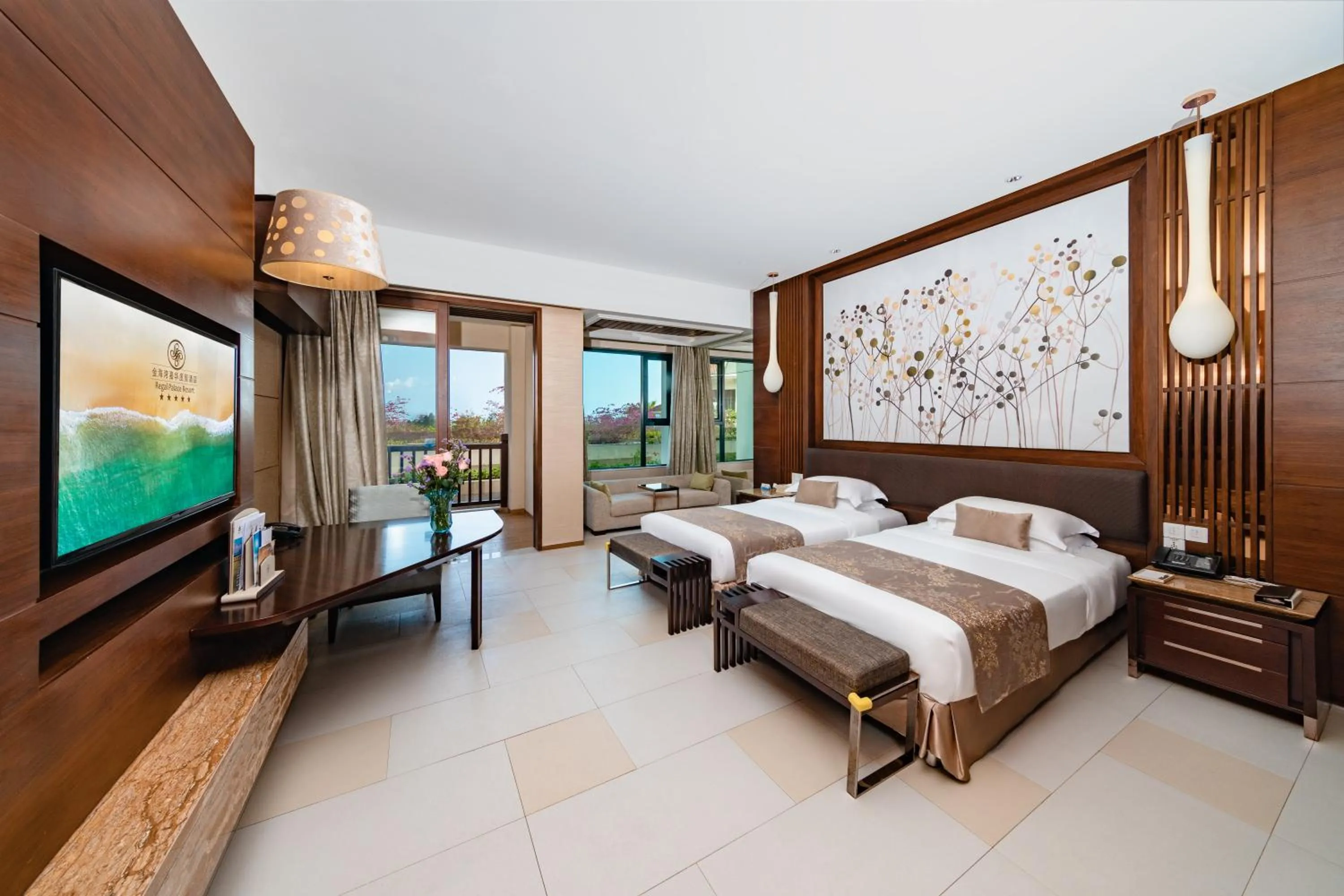 Bed in Huidong Regal Palace Resort