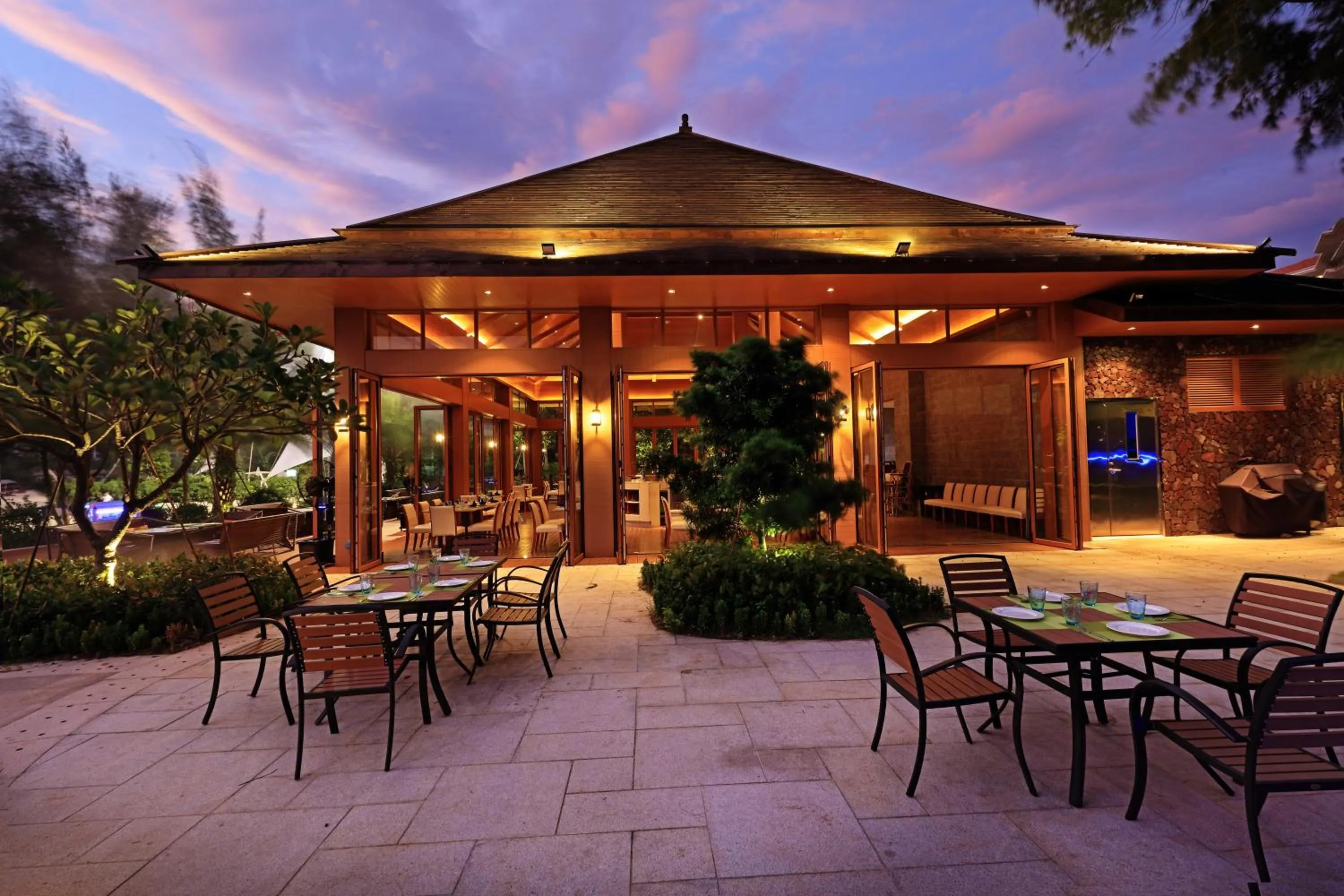 Restaurant/places to eat in Huidong Regal Palace Resort