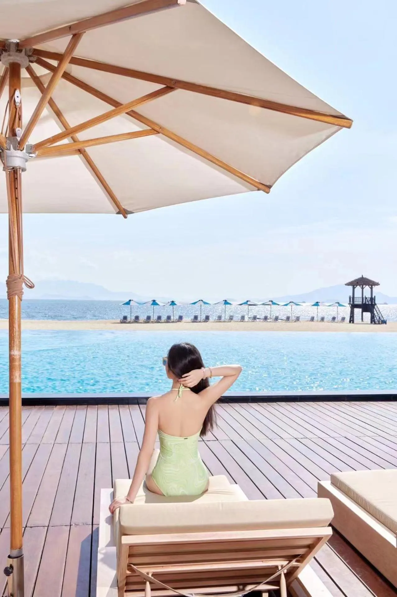 Swimming pool in Huidong Regal Palace Resort