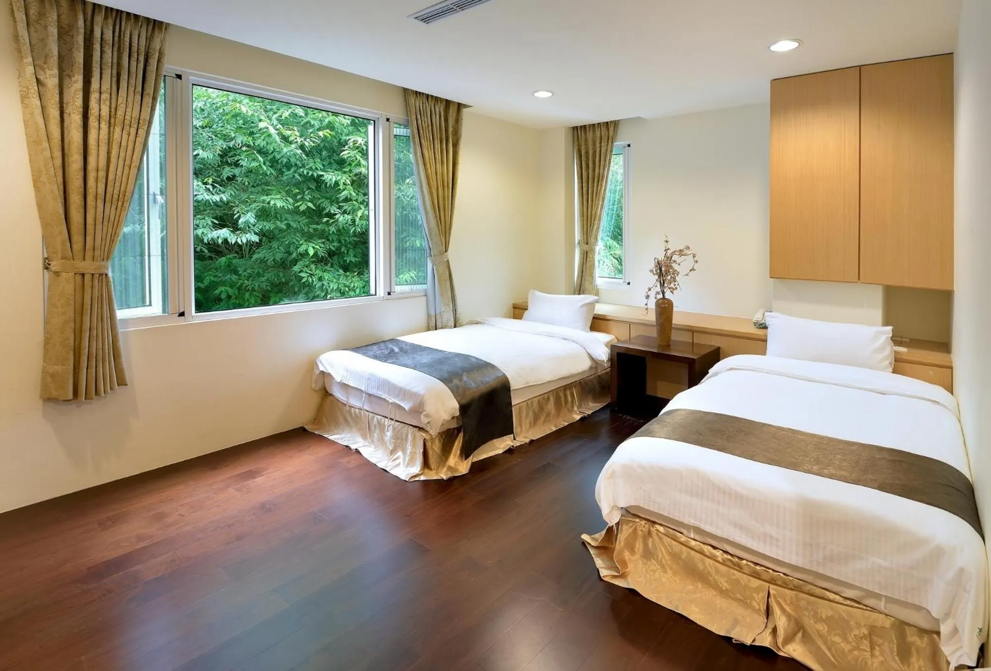 Day, Bed in Sun Moon Lake Karuizawa Villa
