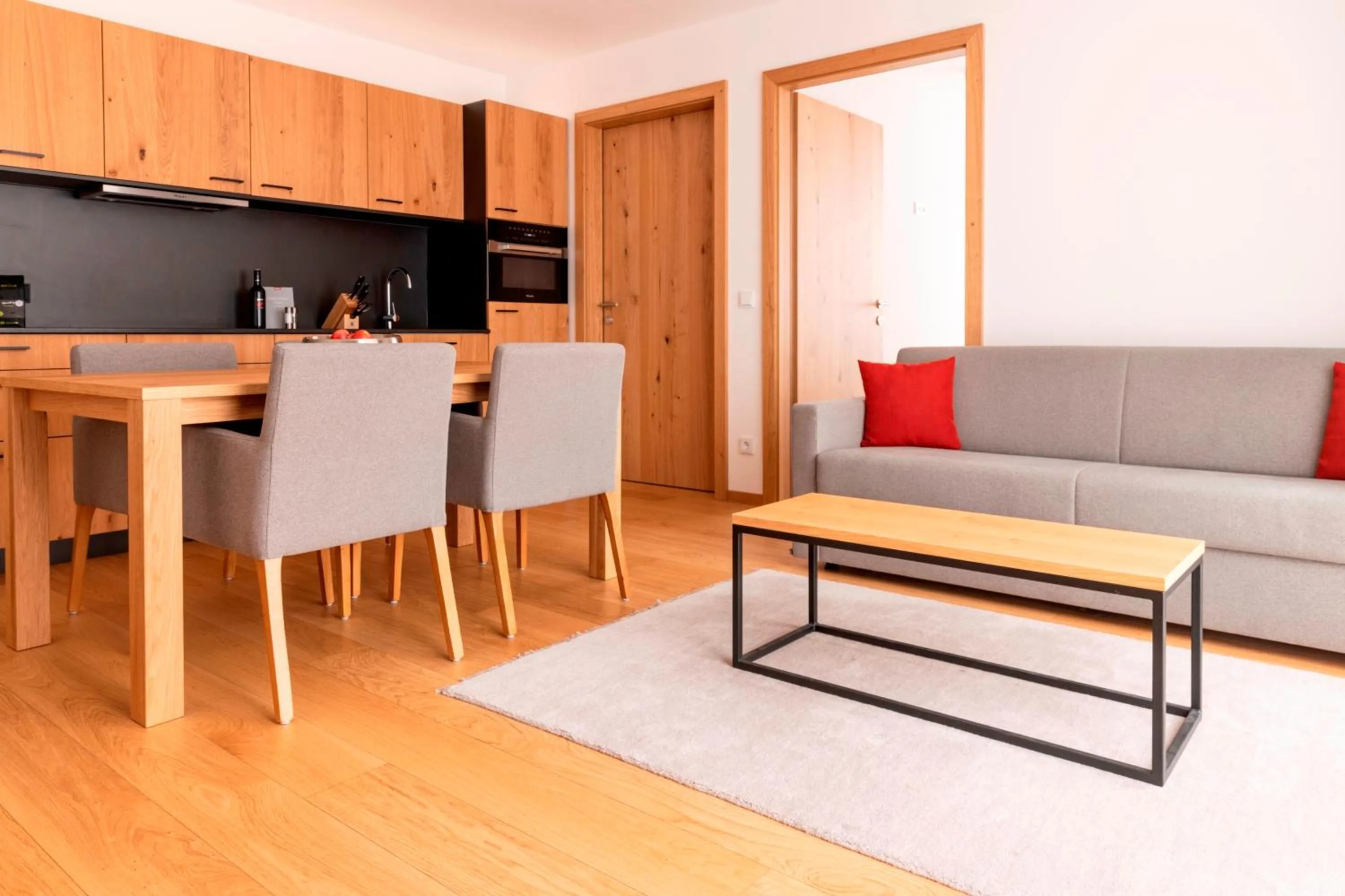 Kitchen or kitchenette in All-Suite Resort Zwieselstein - Sölden