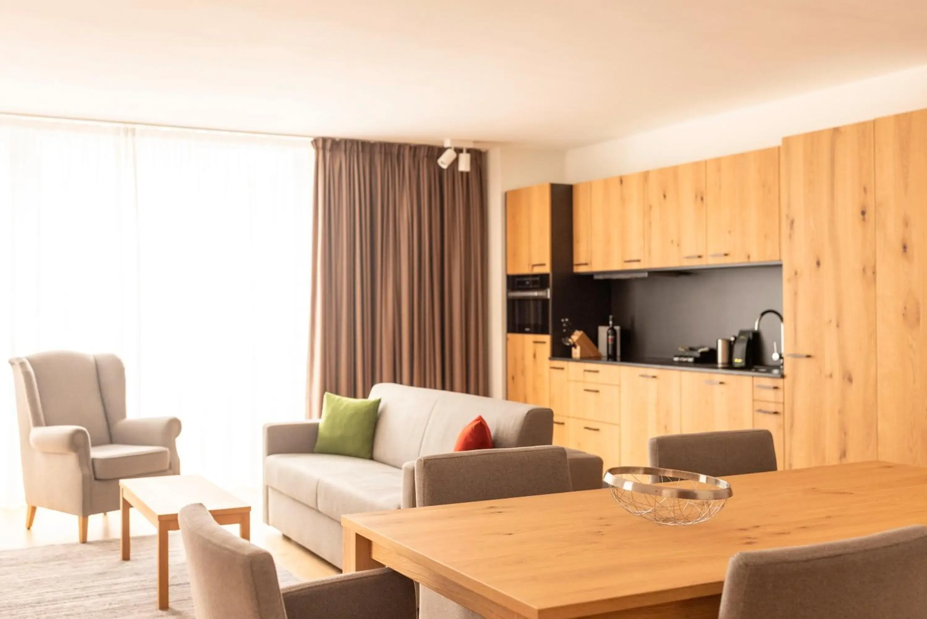 Executive Apartment (3 Bedrooms) with Balcony in All-Suite Resort Fieberbrunn inklusive Gästekarte & Aubad-Eintritt Executive Apartment (3 Bedrooms) with Balcony in All-Suite Resort Fieberbrunn inklusive Gästekarte & Aubad-Eintritt