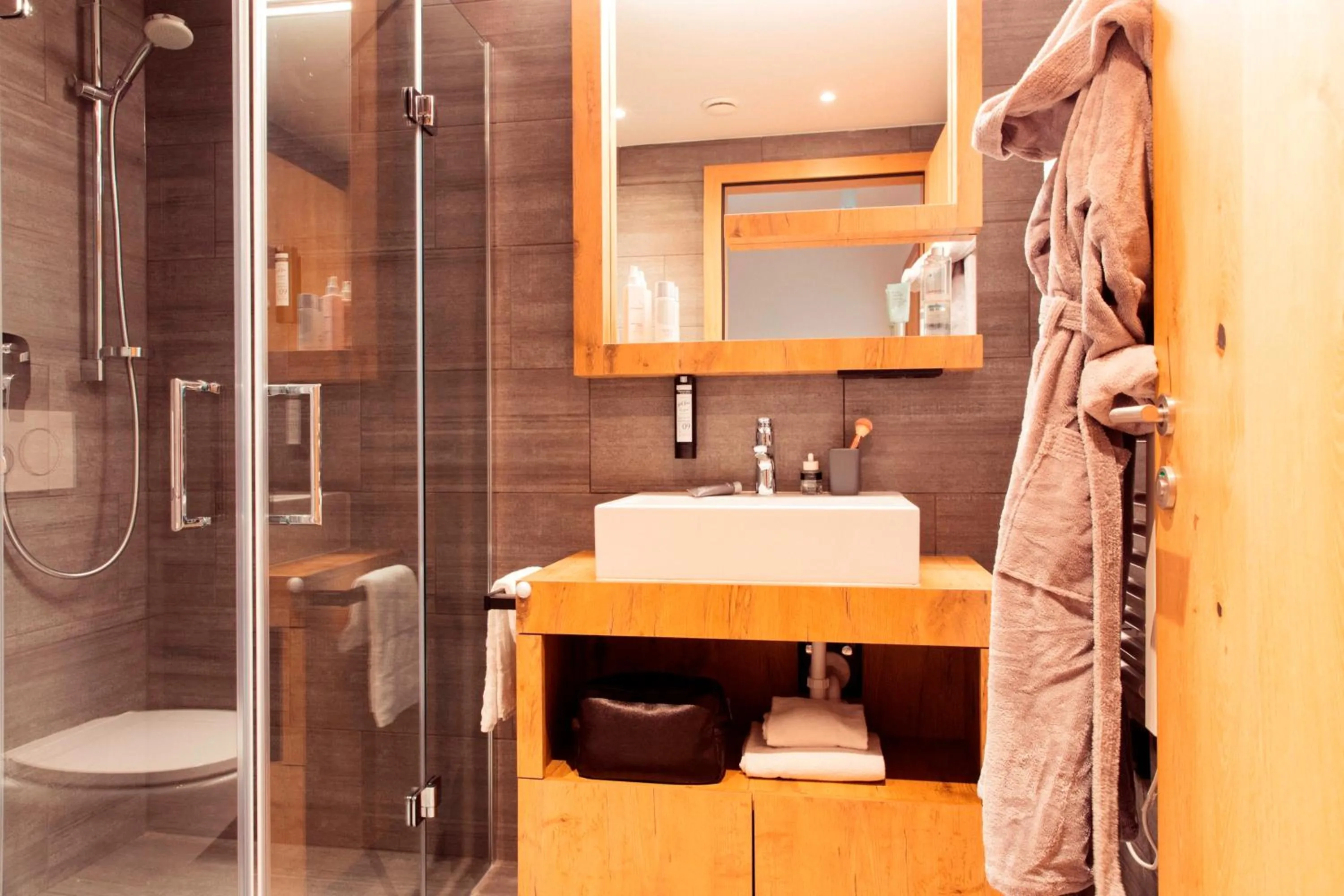 Bathroom in All-Suite Resort Fieberbrunn inkl Aubad-Eintritt