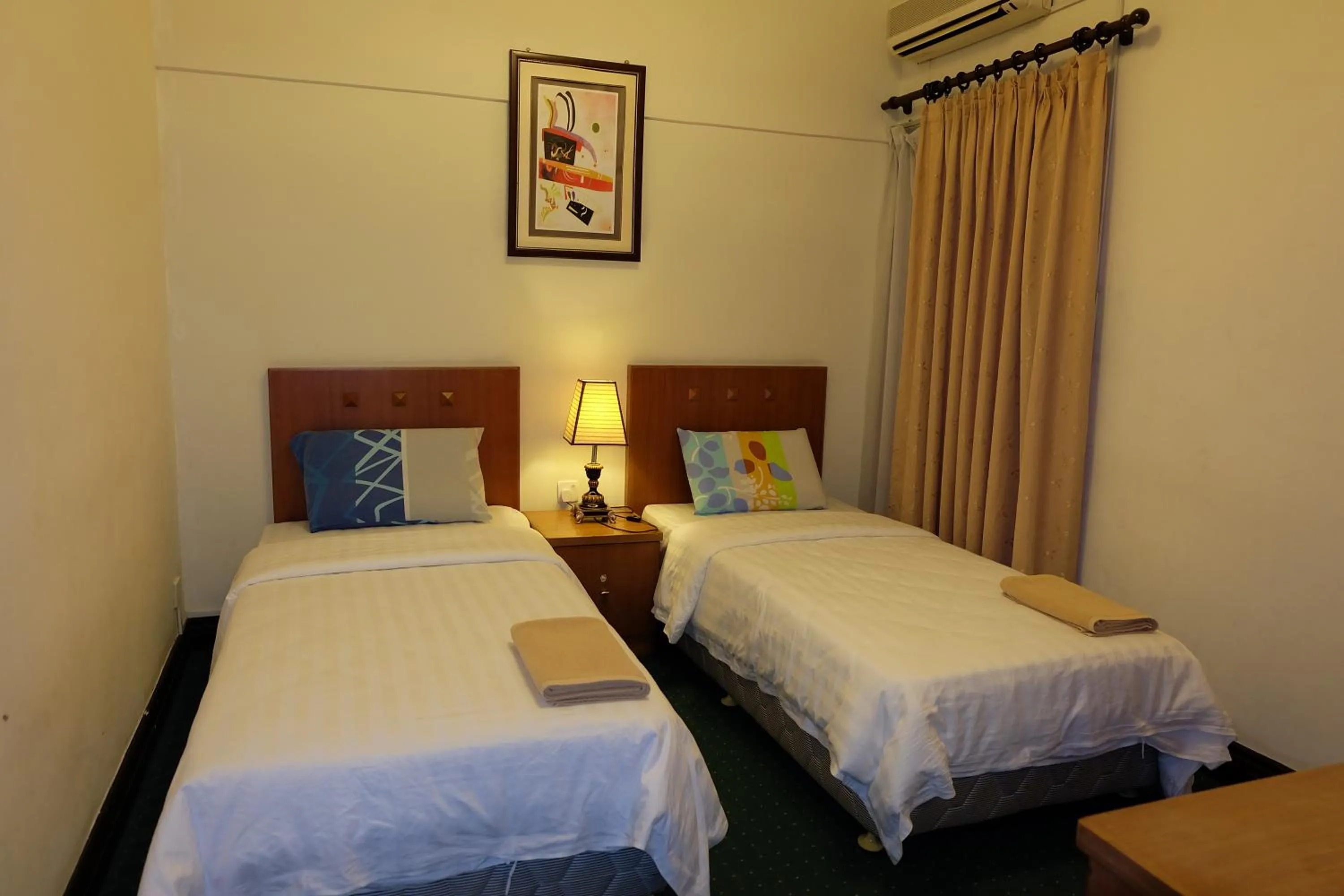 Bed in North Borneo Paradise@Marina Court