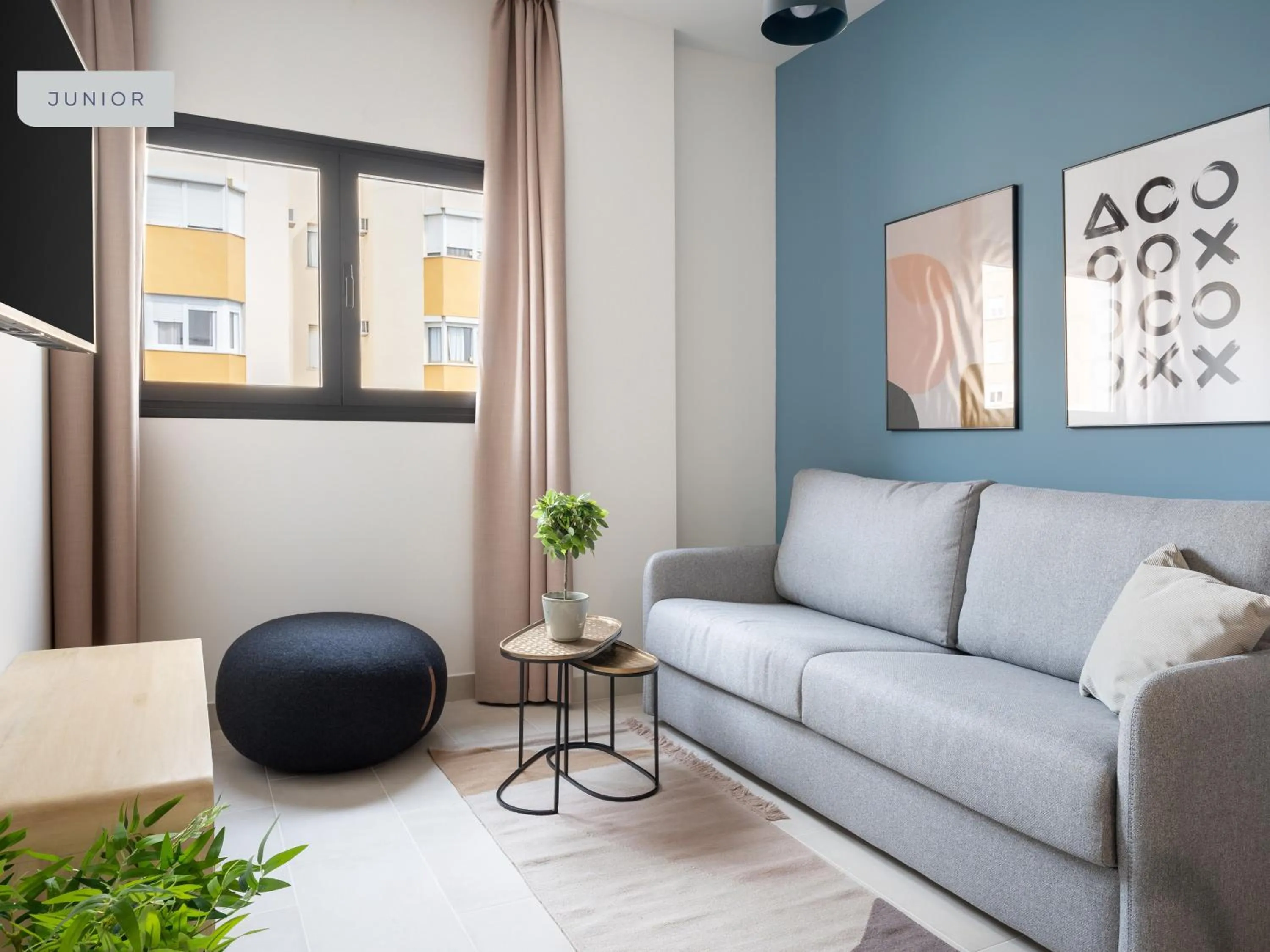 TV and multimedia in Limehome Sevilla Calle Torcuato Luca de Tena - Digital Access