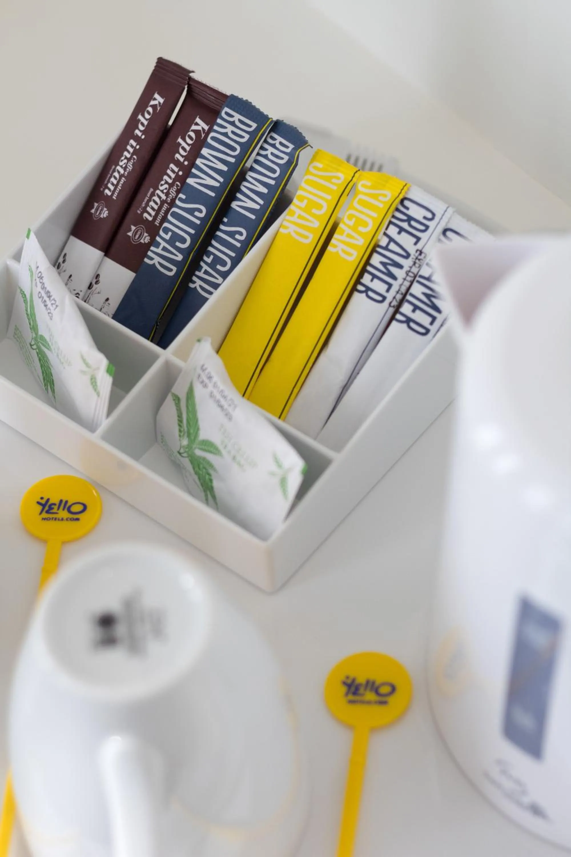 Coffee/tea facilities in YELLO Hotel Kuta Beachwalk Bali