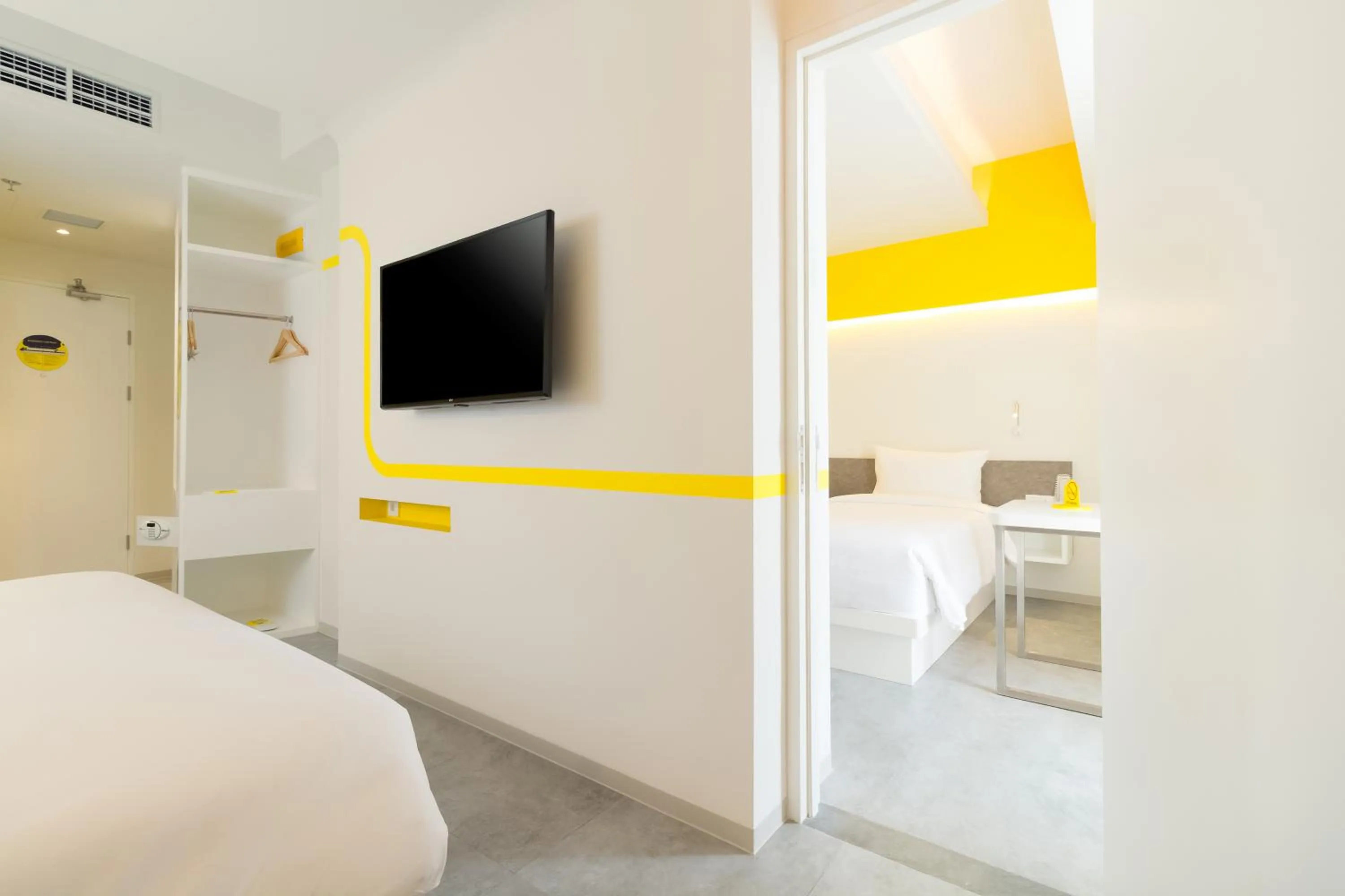Bed in YELLO Hotel Kuta Beachwalk Bali