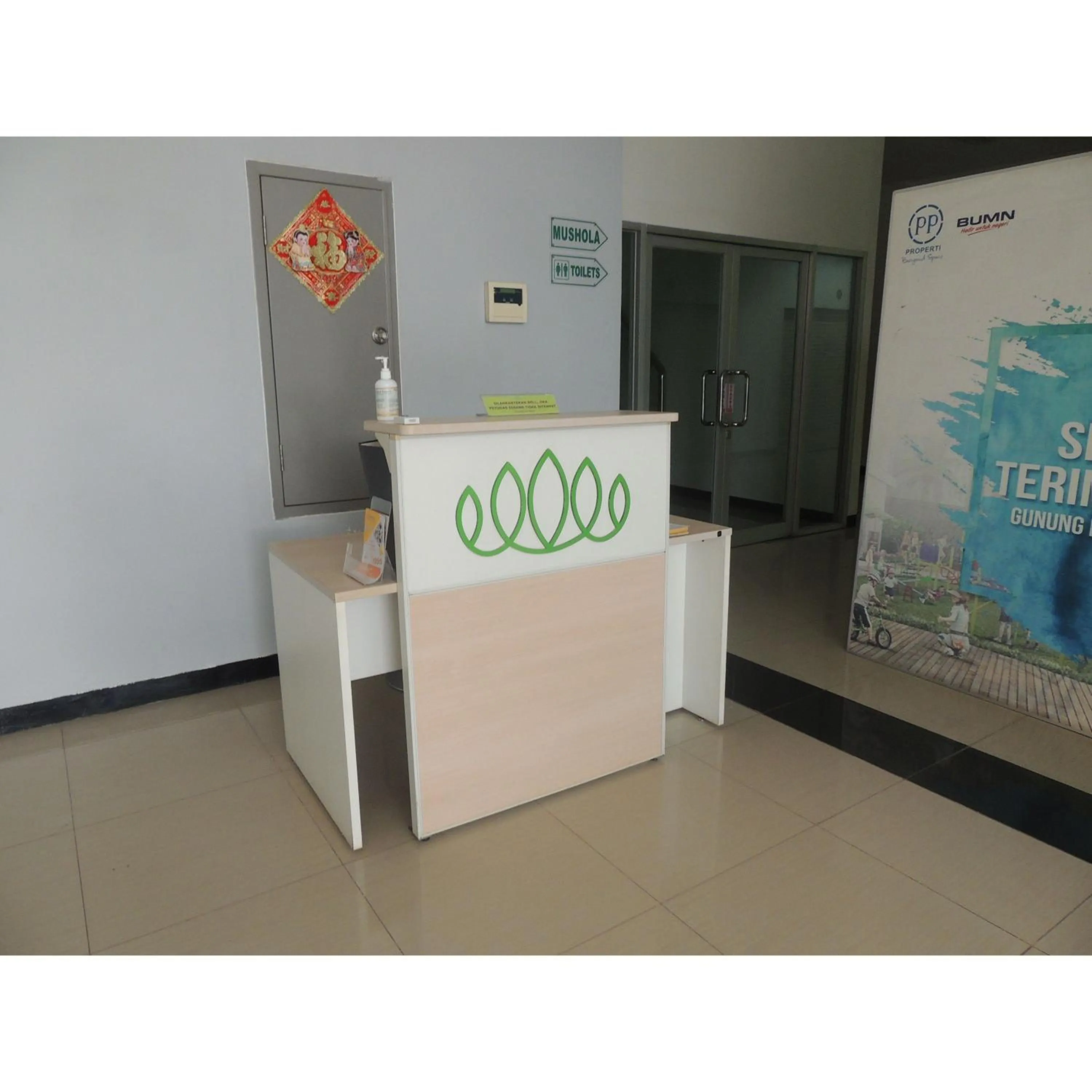 Lobby or reception in Reva Room on Gunung Putri Square Apartment