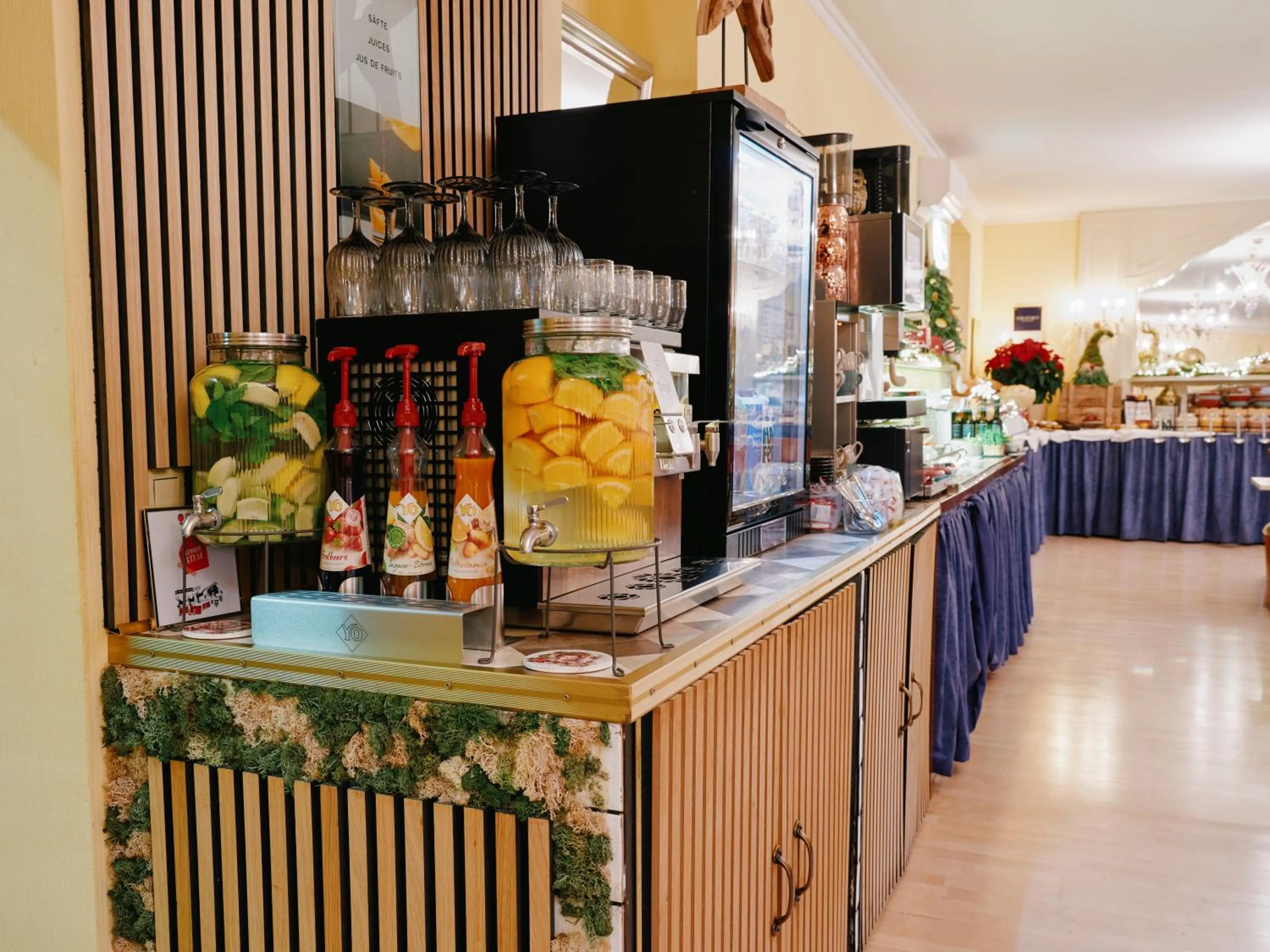 Buffet breakfast in Hotel Secession an der Oper