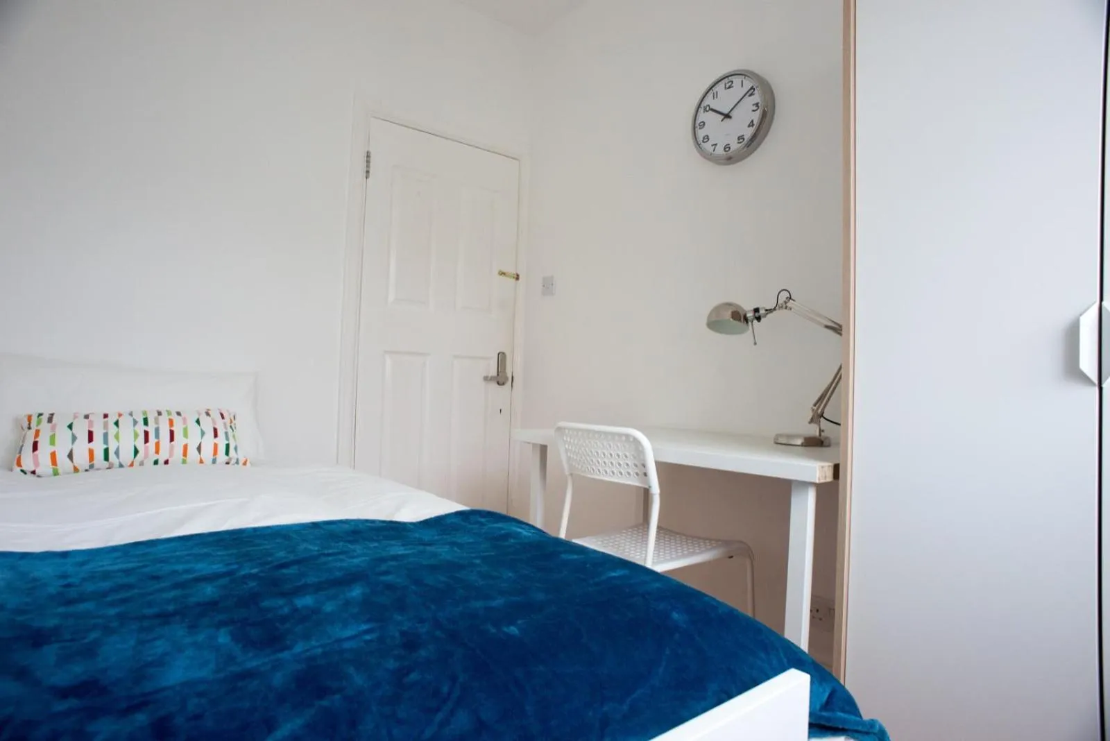 View (from property/room), Bed in Tooting Bec Rooms by PrimeCityHosts