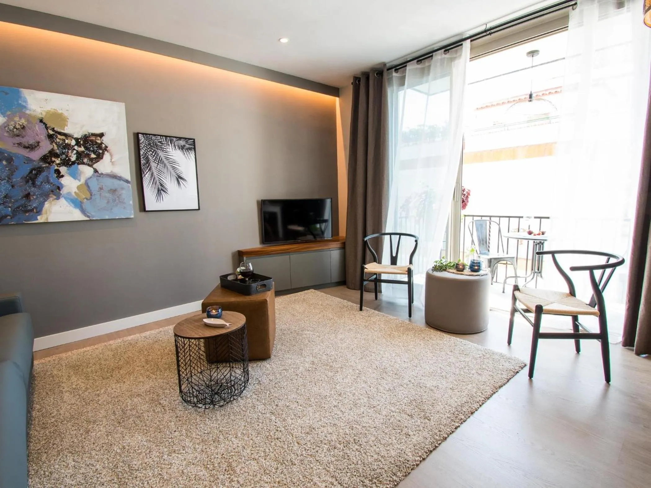 Sitges Spaces Seaside Beach Flat- 4 Bedroom, 2 Bathroom, Terrace, Near Beach