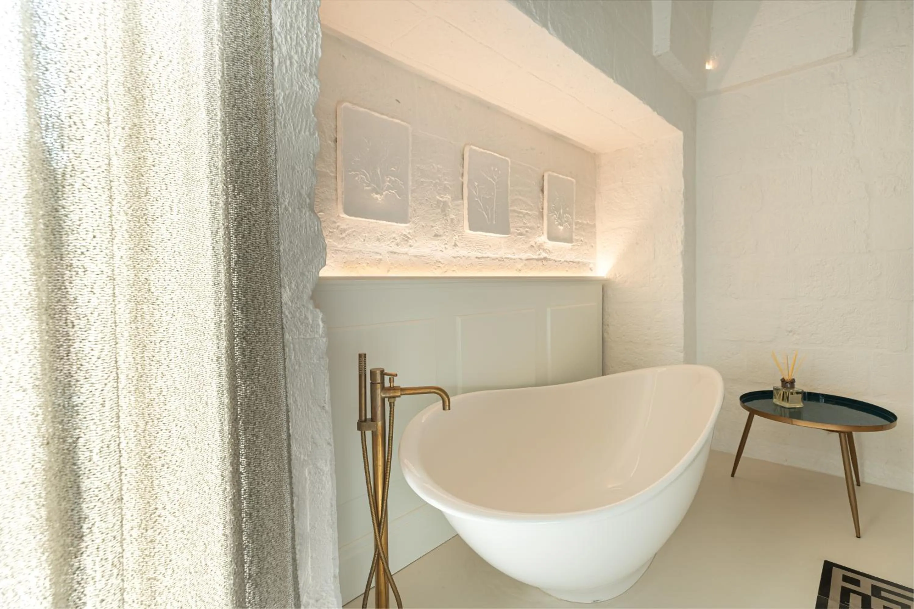 Bath in AL PALAZZO La Dimora by Apulia Hospitality