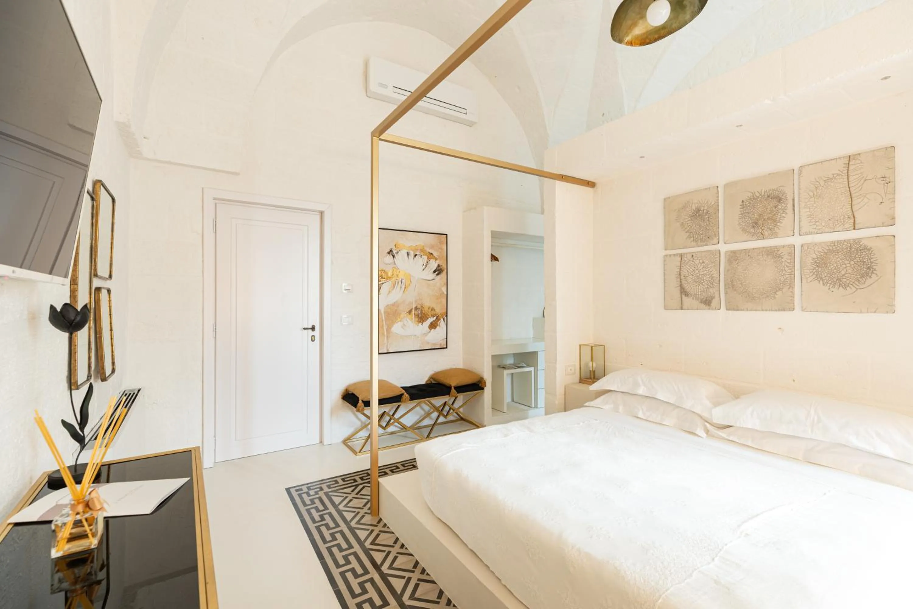 Bedroom, Bed in AL PALAZZO La Dimora by Apulia Hospitality