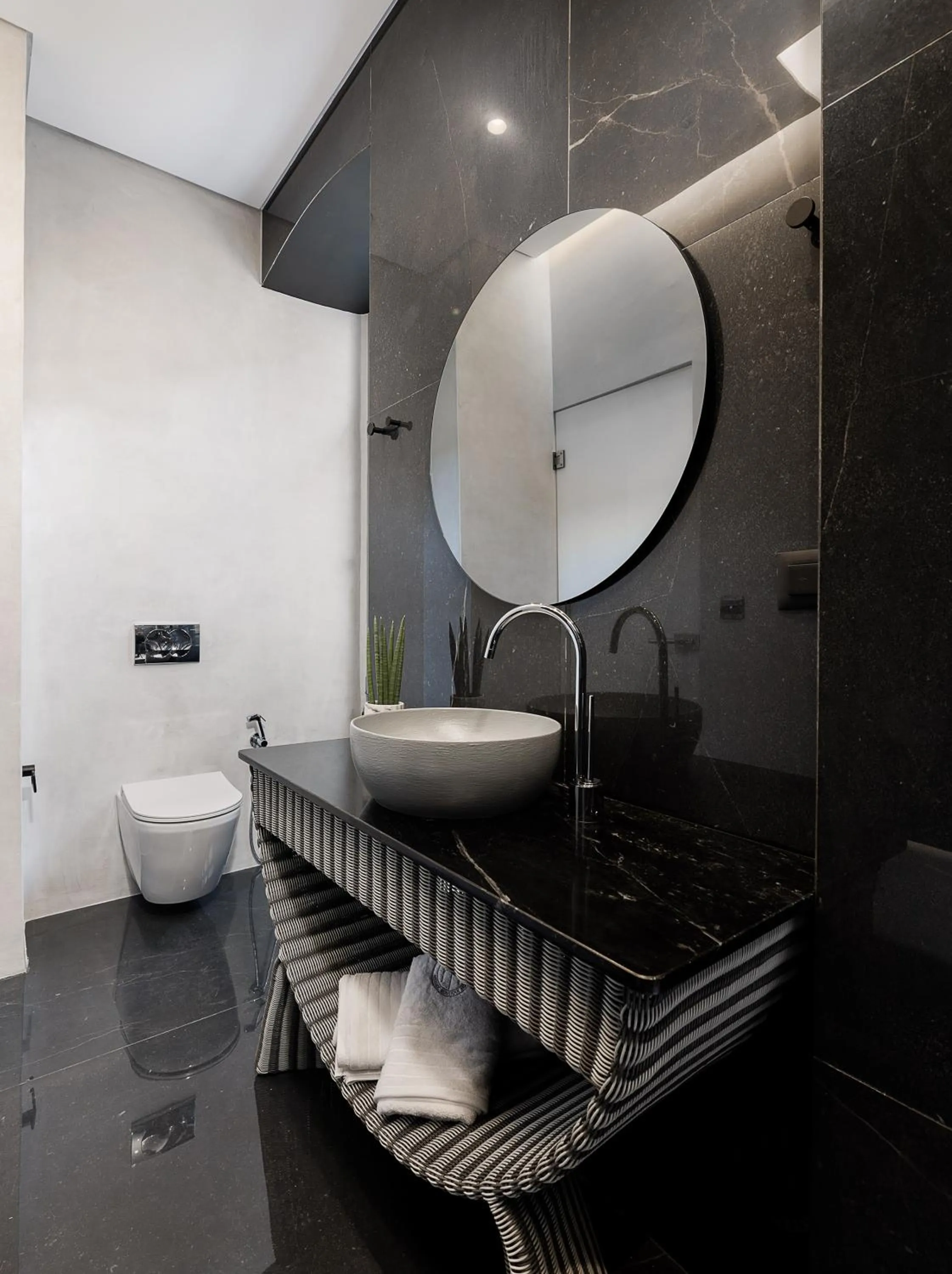 Toilet in Malmo Historic Hotel