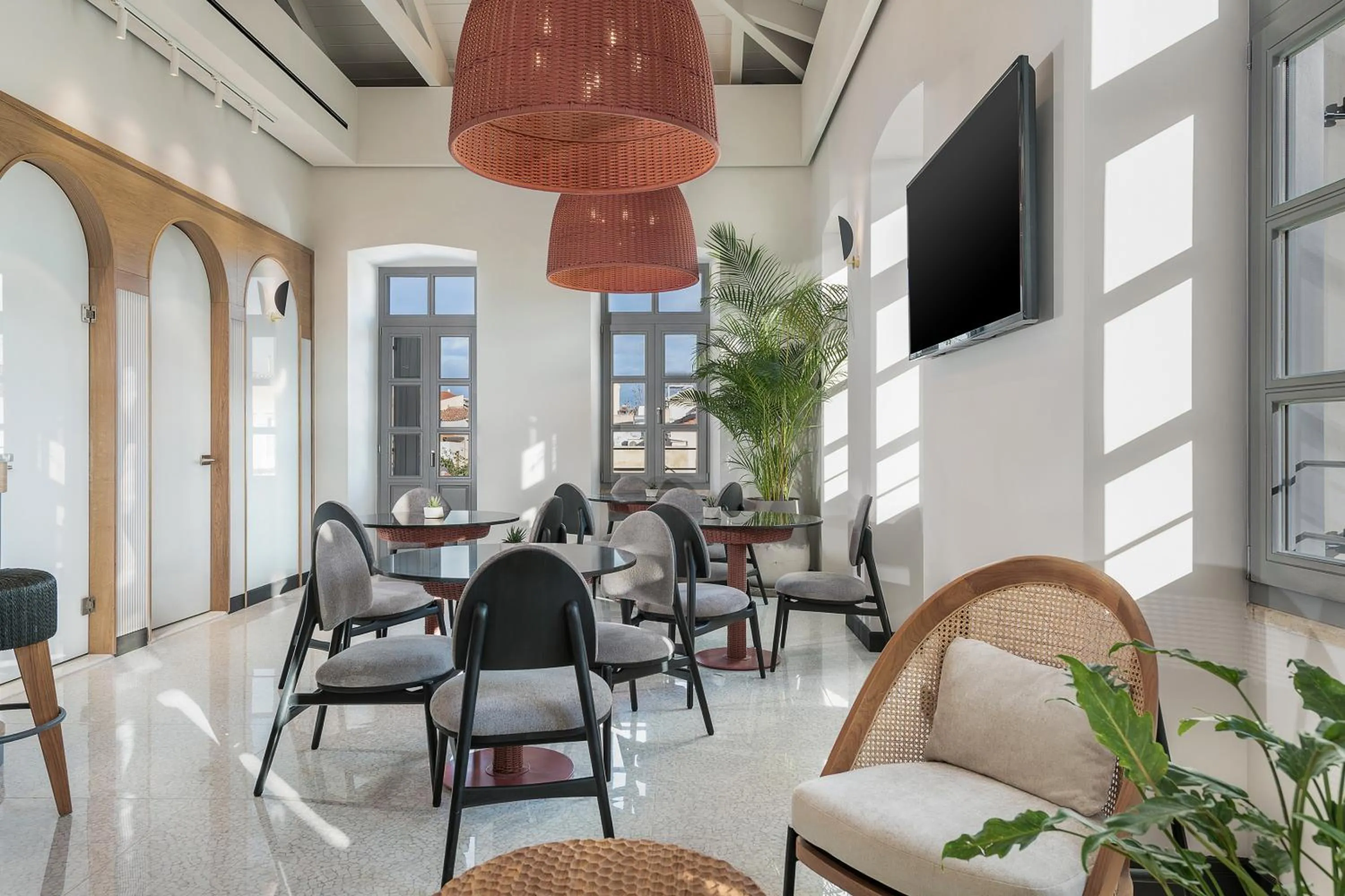 Communal lounge/ TV room in Malmo Historic Hotel