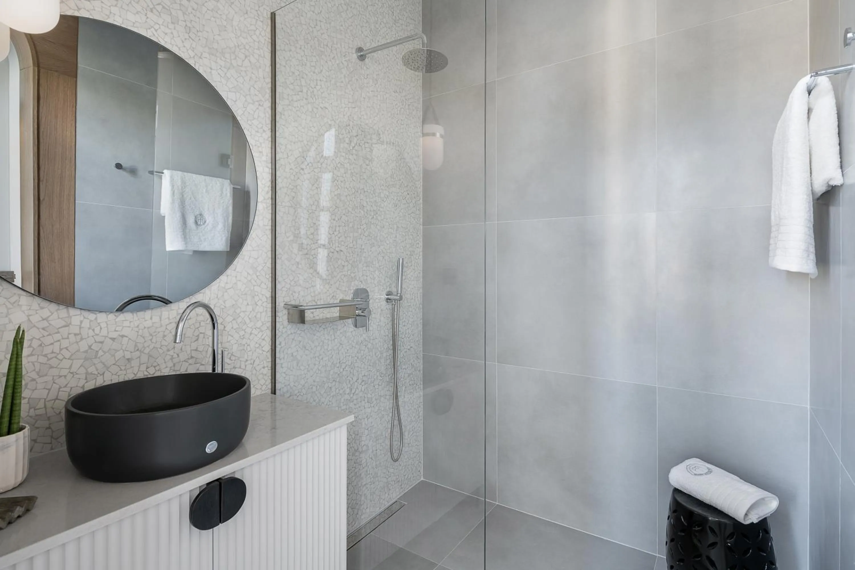 Shower in Malmo Historic Hotel