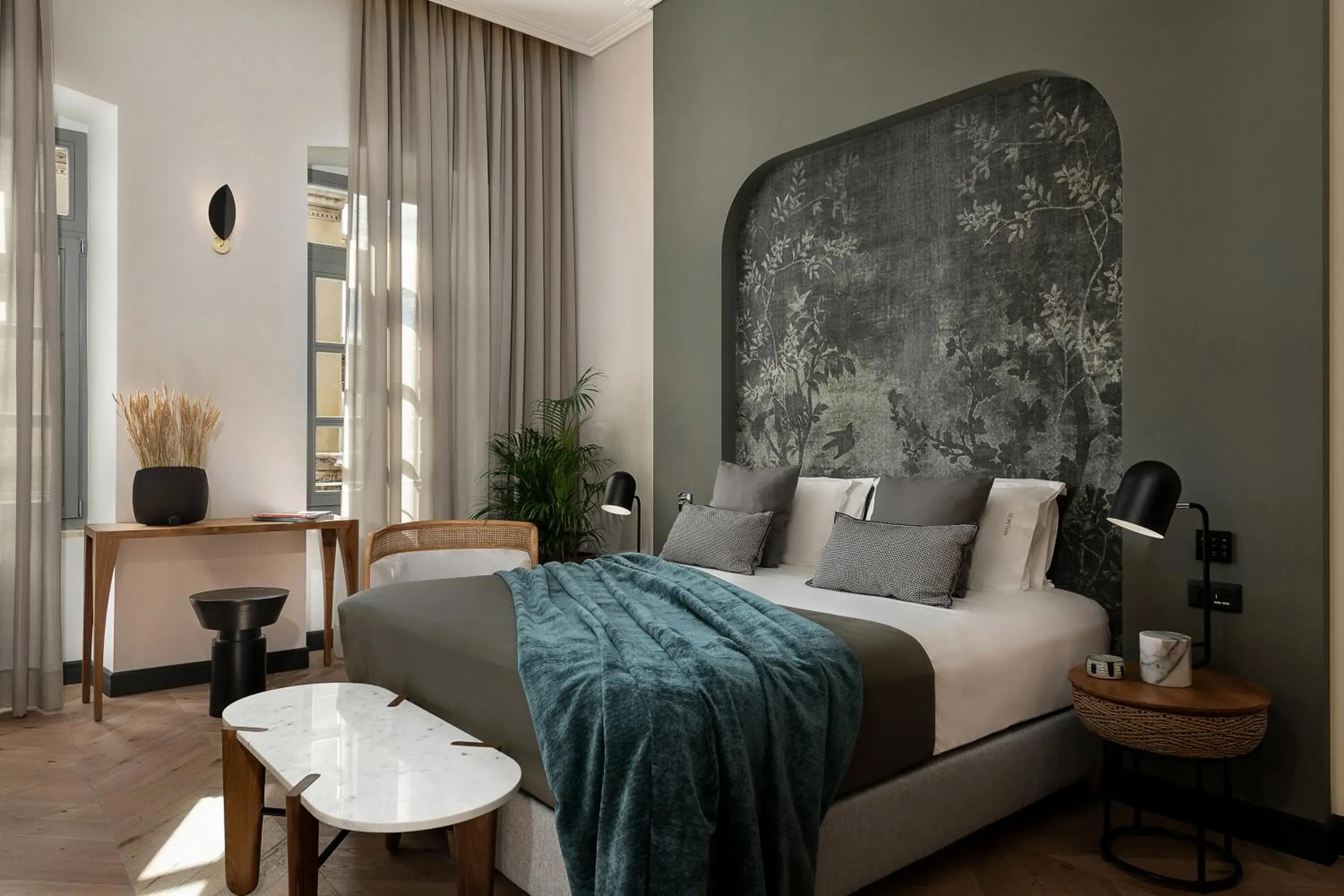 Deluxe Suite with Spa Bath in Malmo Historic Hotel Deluxe Suite with Spa Bath in Malmo Historic Hotel