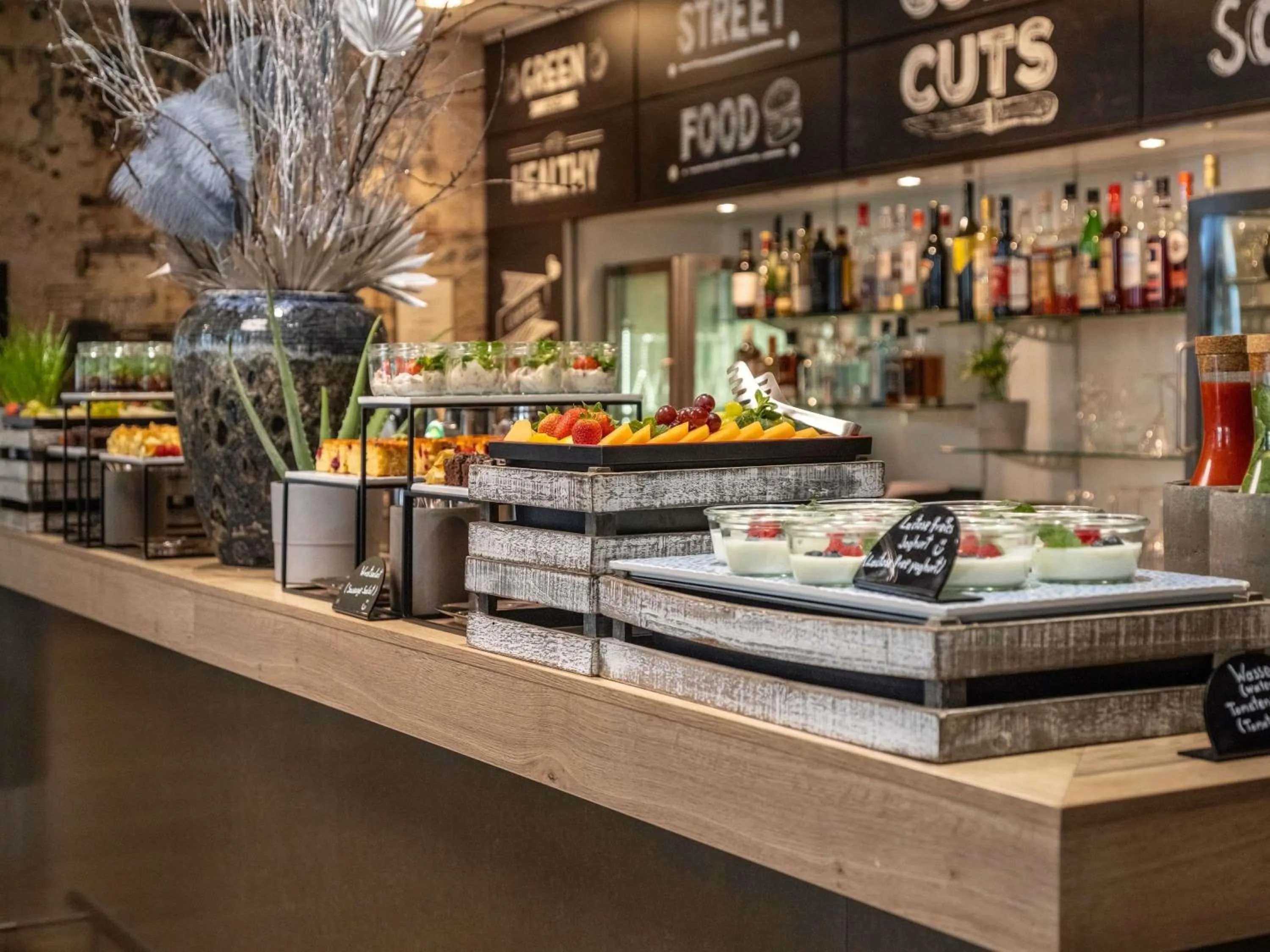 Lounge or bar in Novotel Wien City