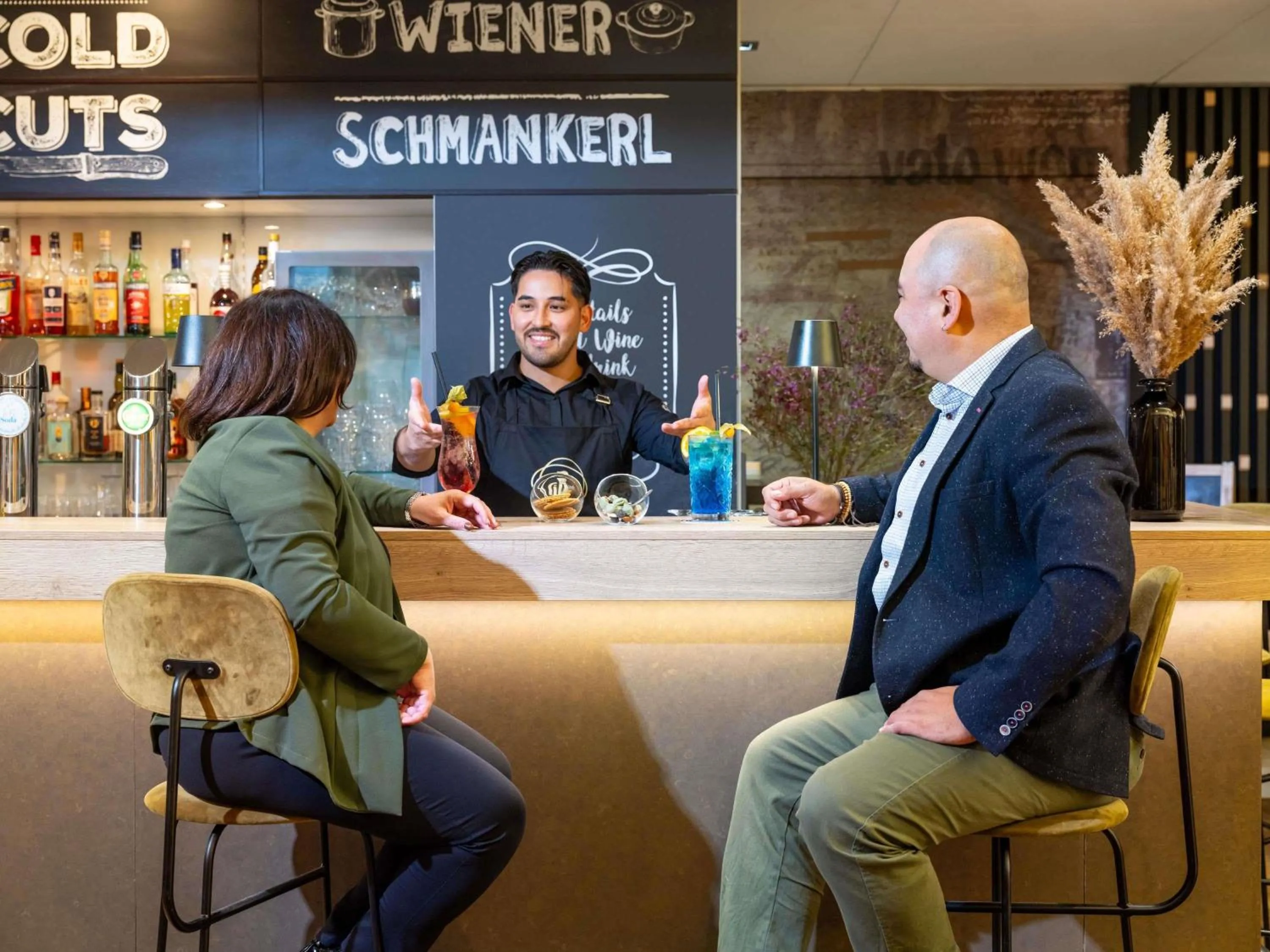 Lounge or bar in Novotel Wien City