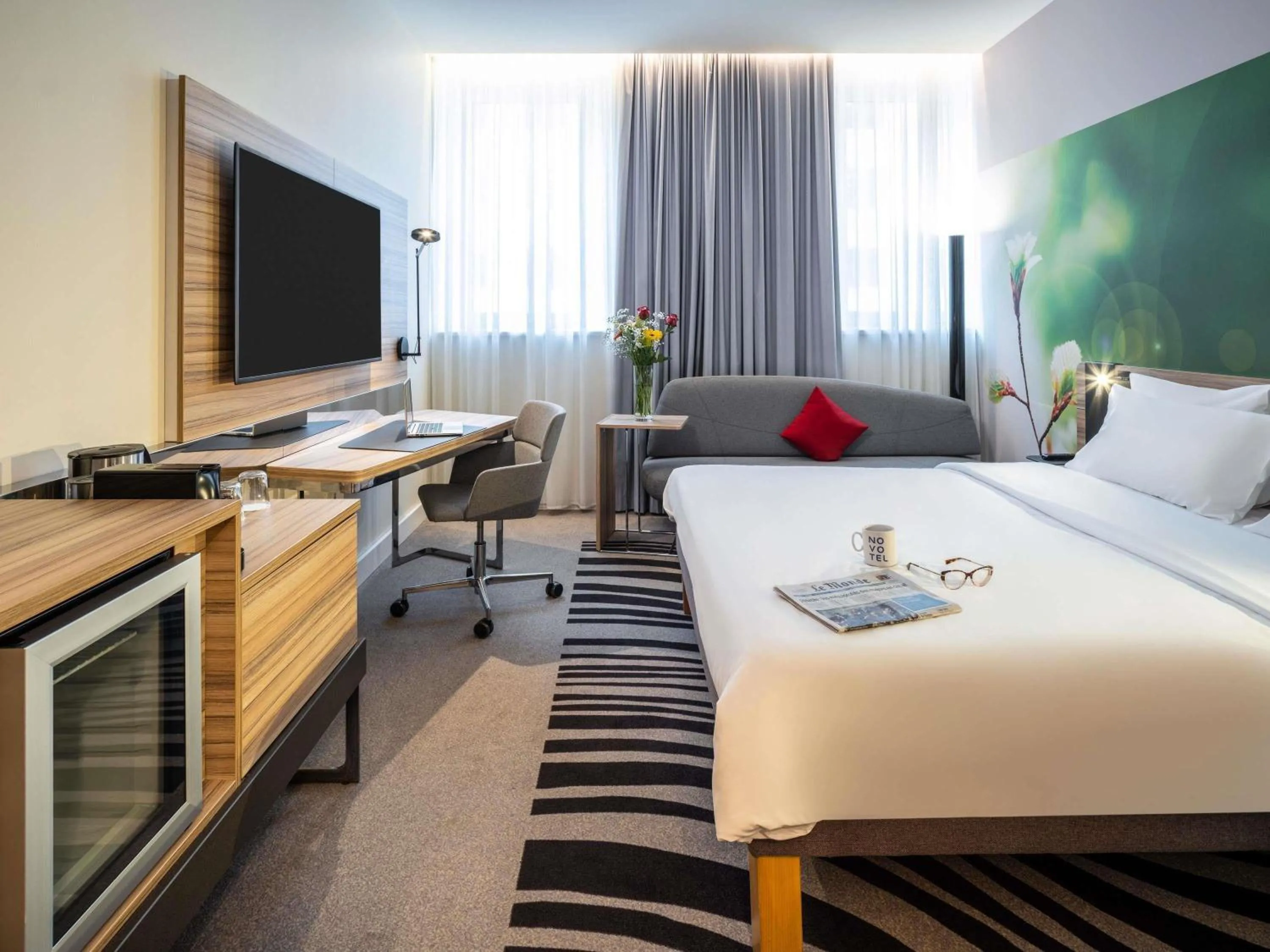 Bedroom, Bed in Novotel Wien City