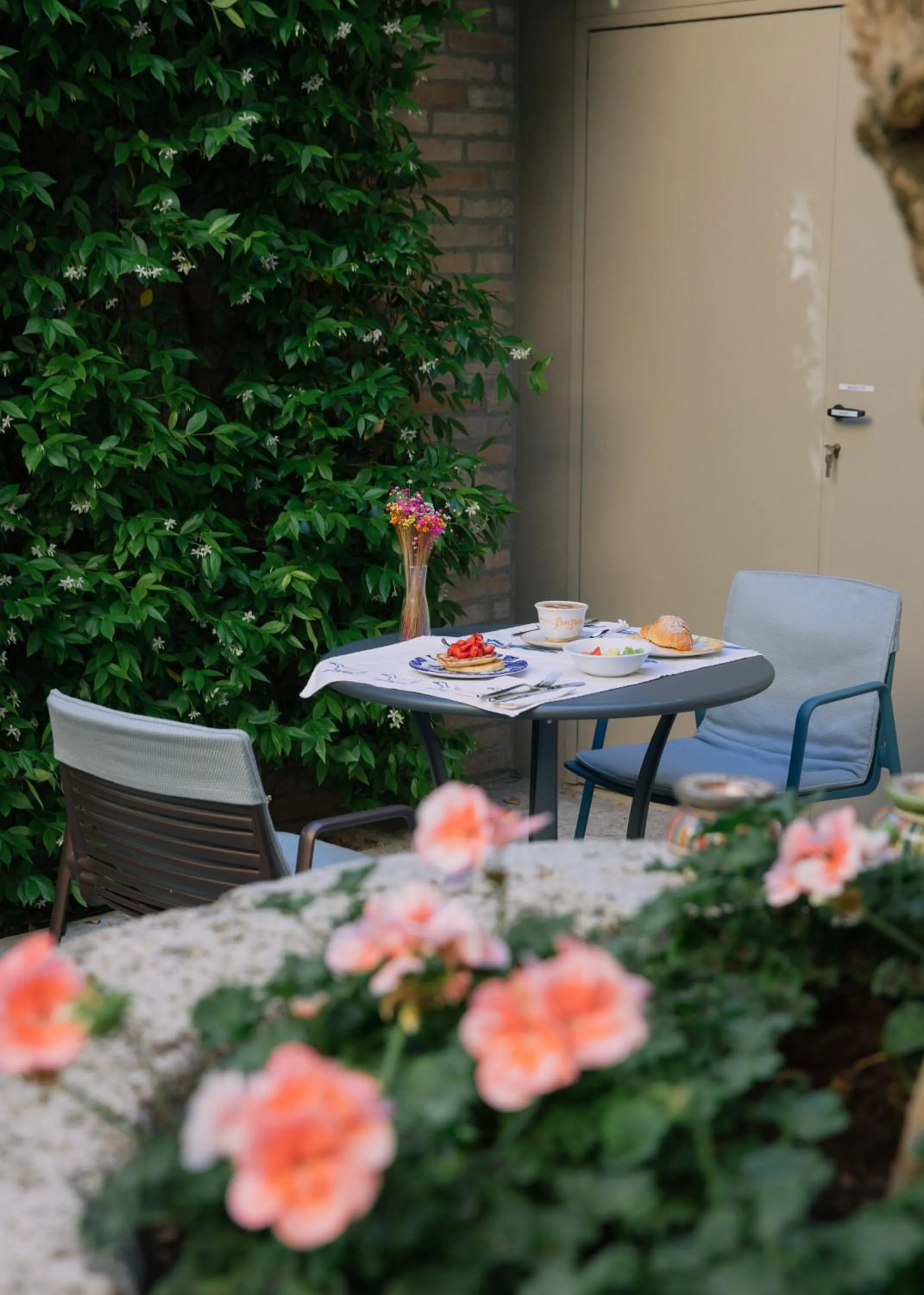 Garden in Casa Gugù Room & Breakfast