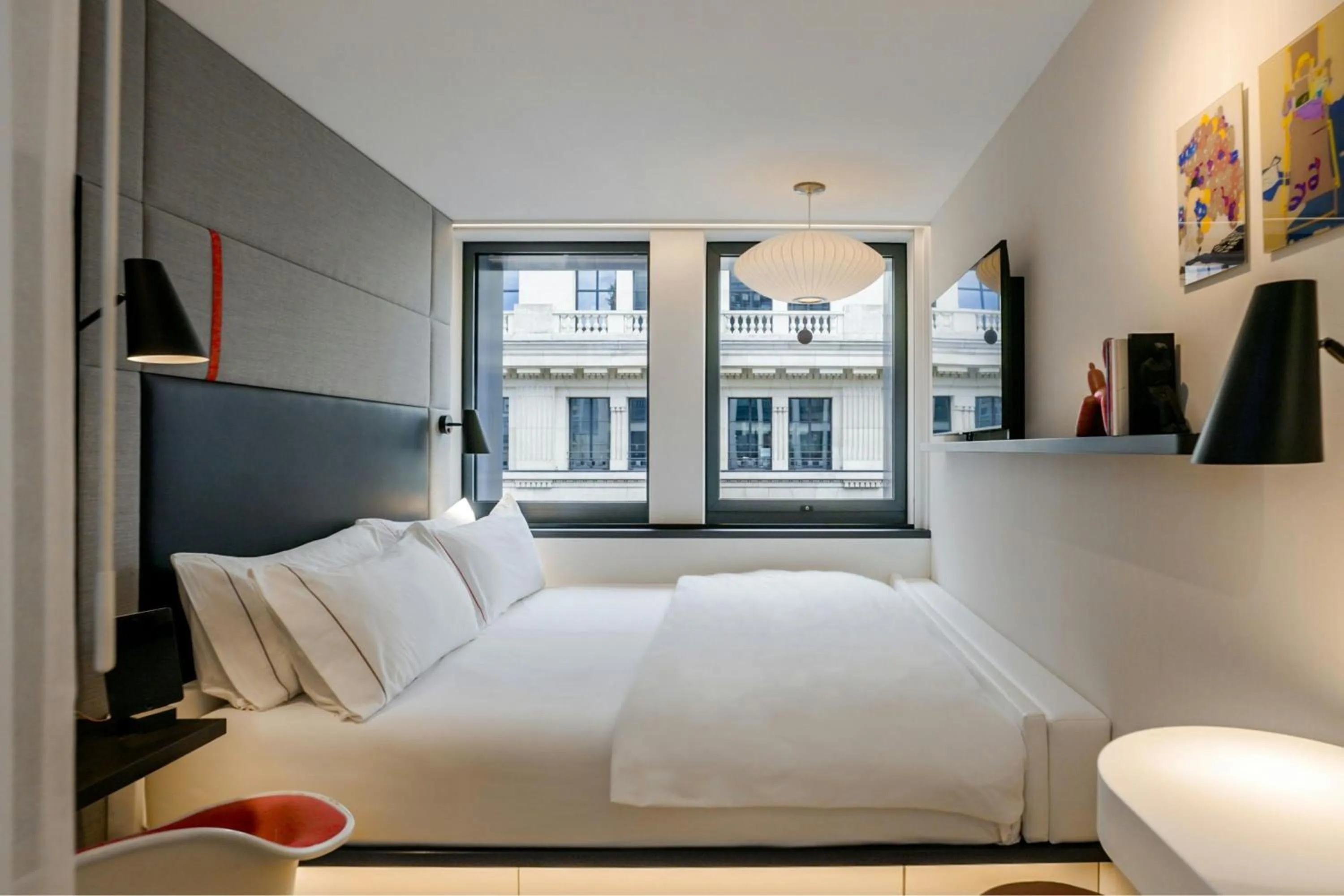 Bedroom, Bed in citizenM Paris Champs-Élysées