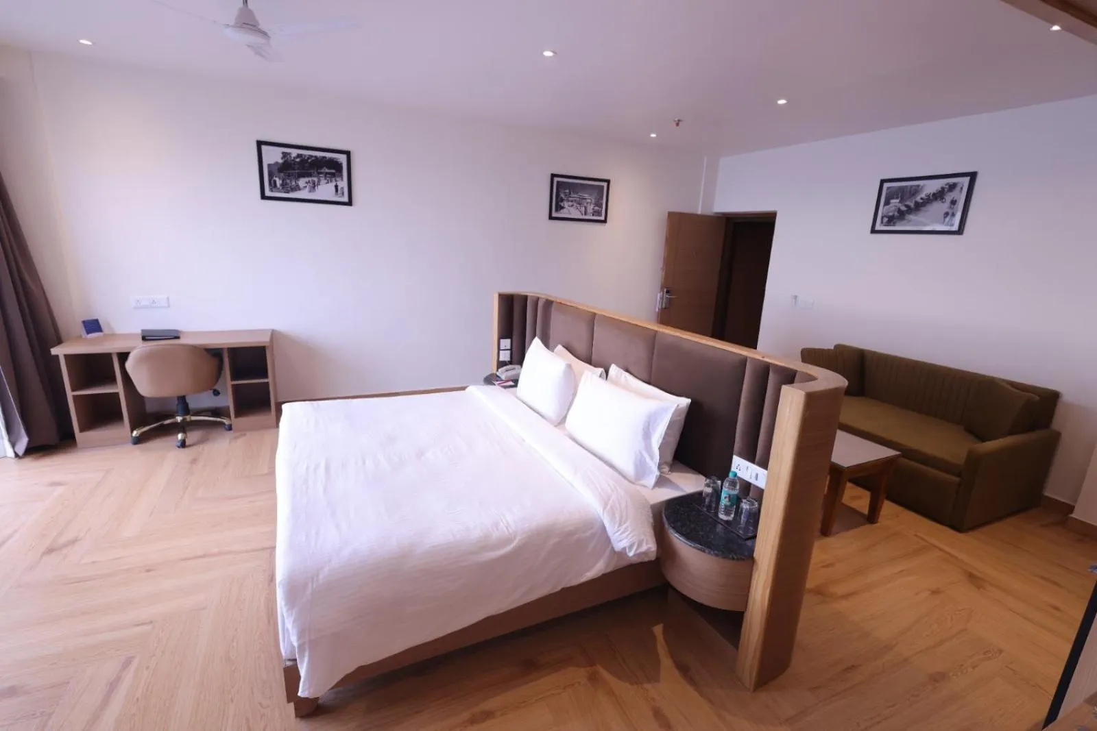 Bed in Ramada by Wyndham Mussoorie Mall Road