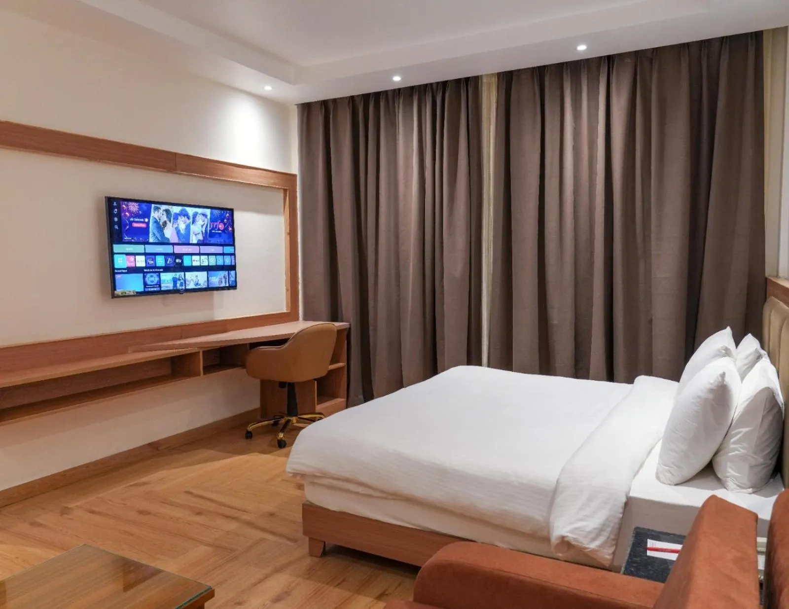 Bed in Ramada by Wyndham Mussoorie Mall Road