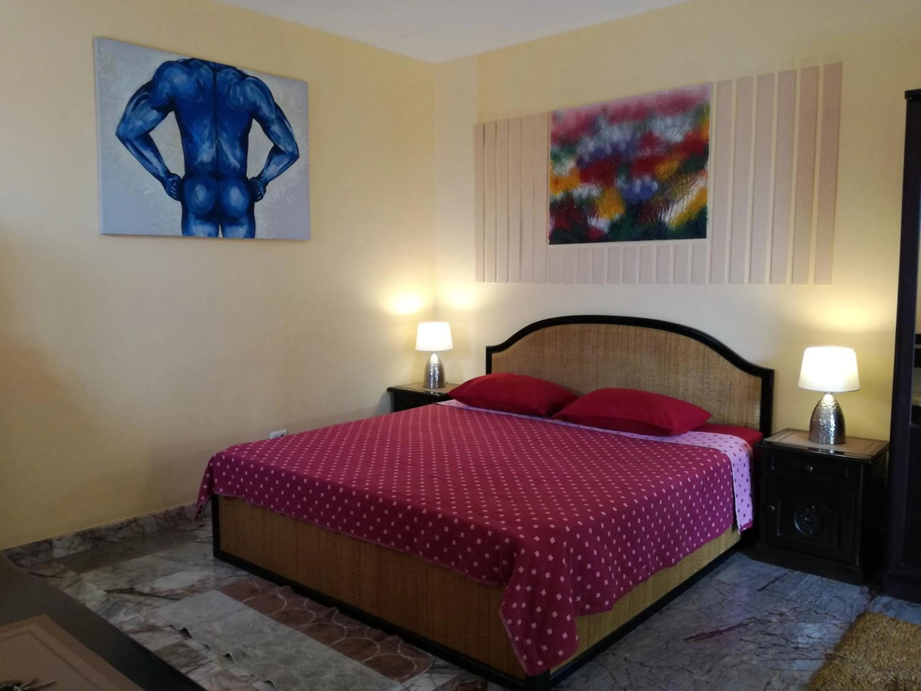 Bed in Lonops Gay Paradise