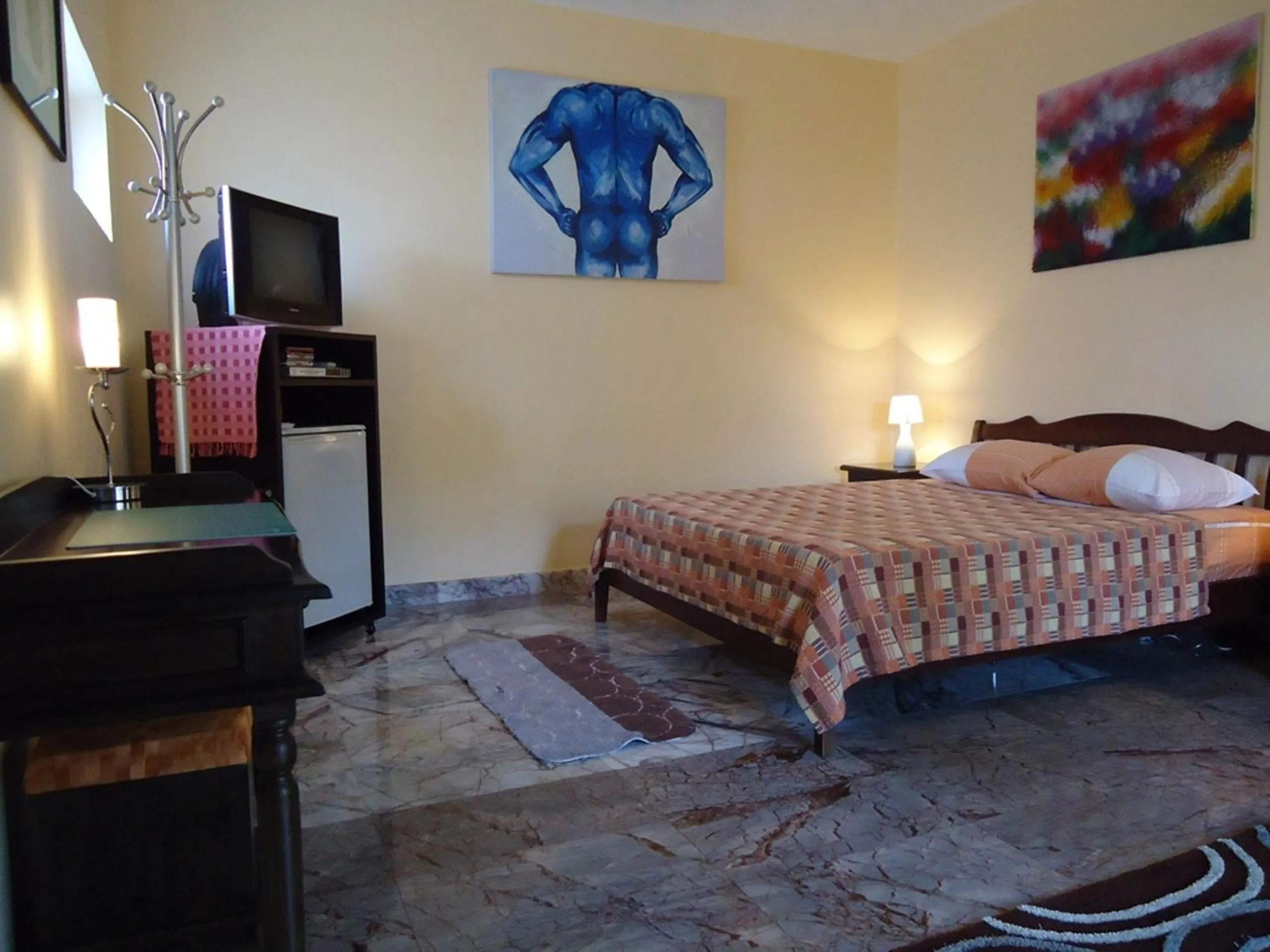 Bedroom, Bed in Lonops Gay Paradise