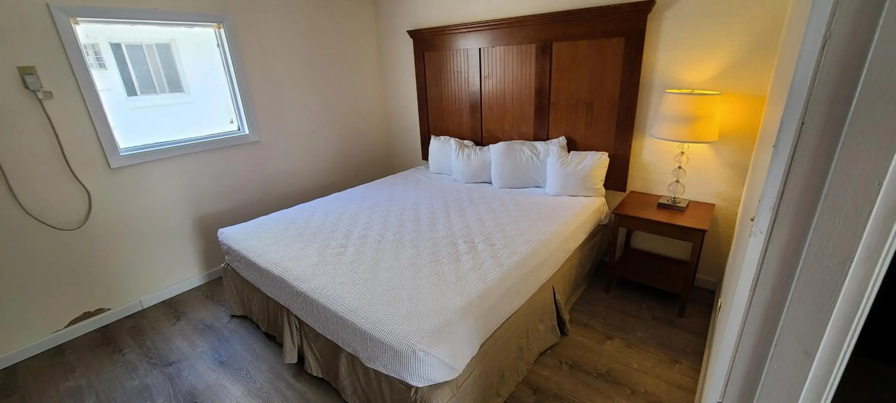 Deluxe King Studio in Oceanfront Twilight Surf Hotel Deluxe King Studio in Oceanfront Twilight Surf Hotel