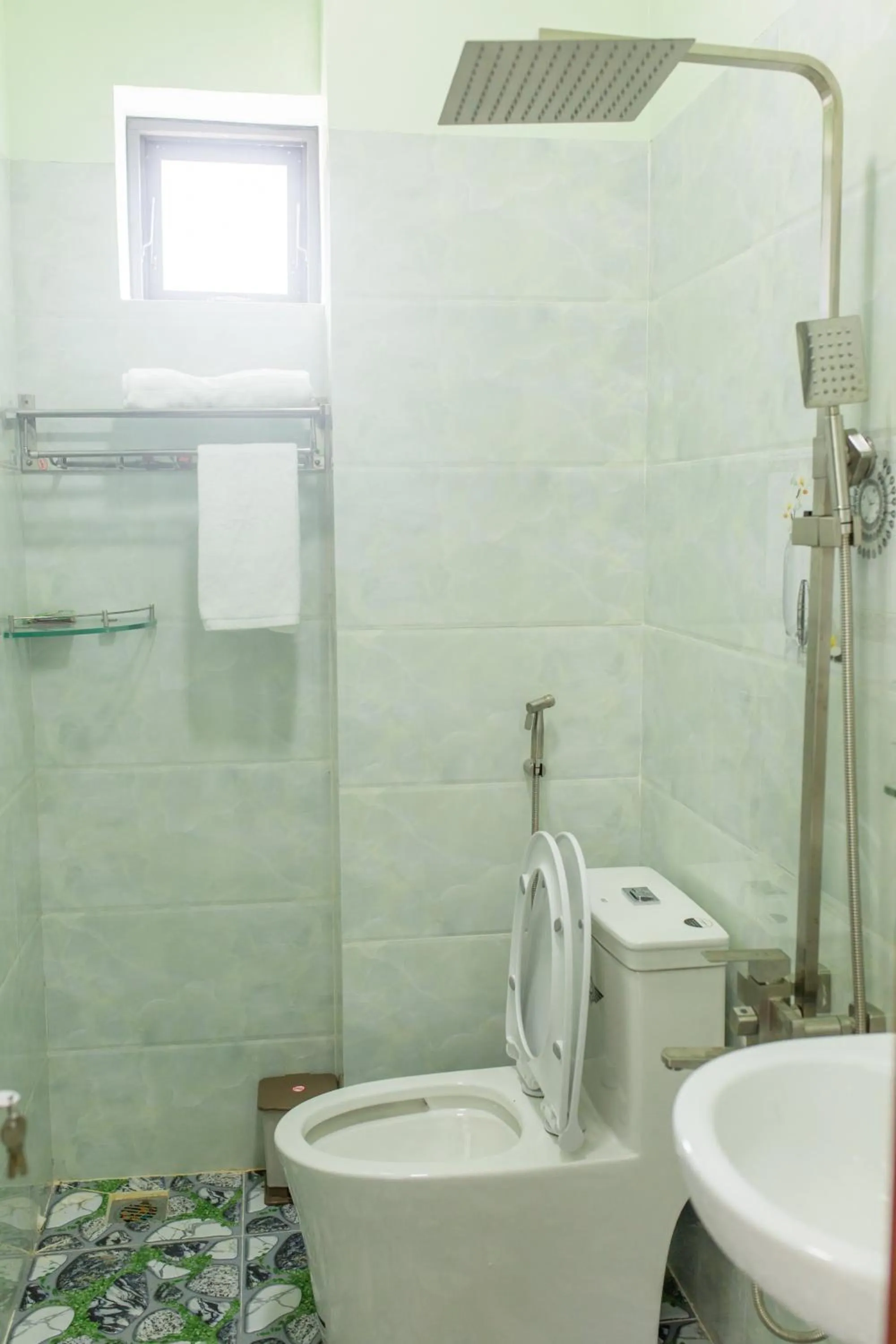 Toilet in SUNRISE HOTEL