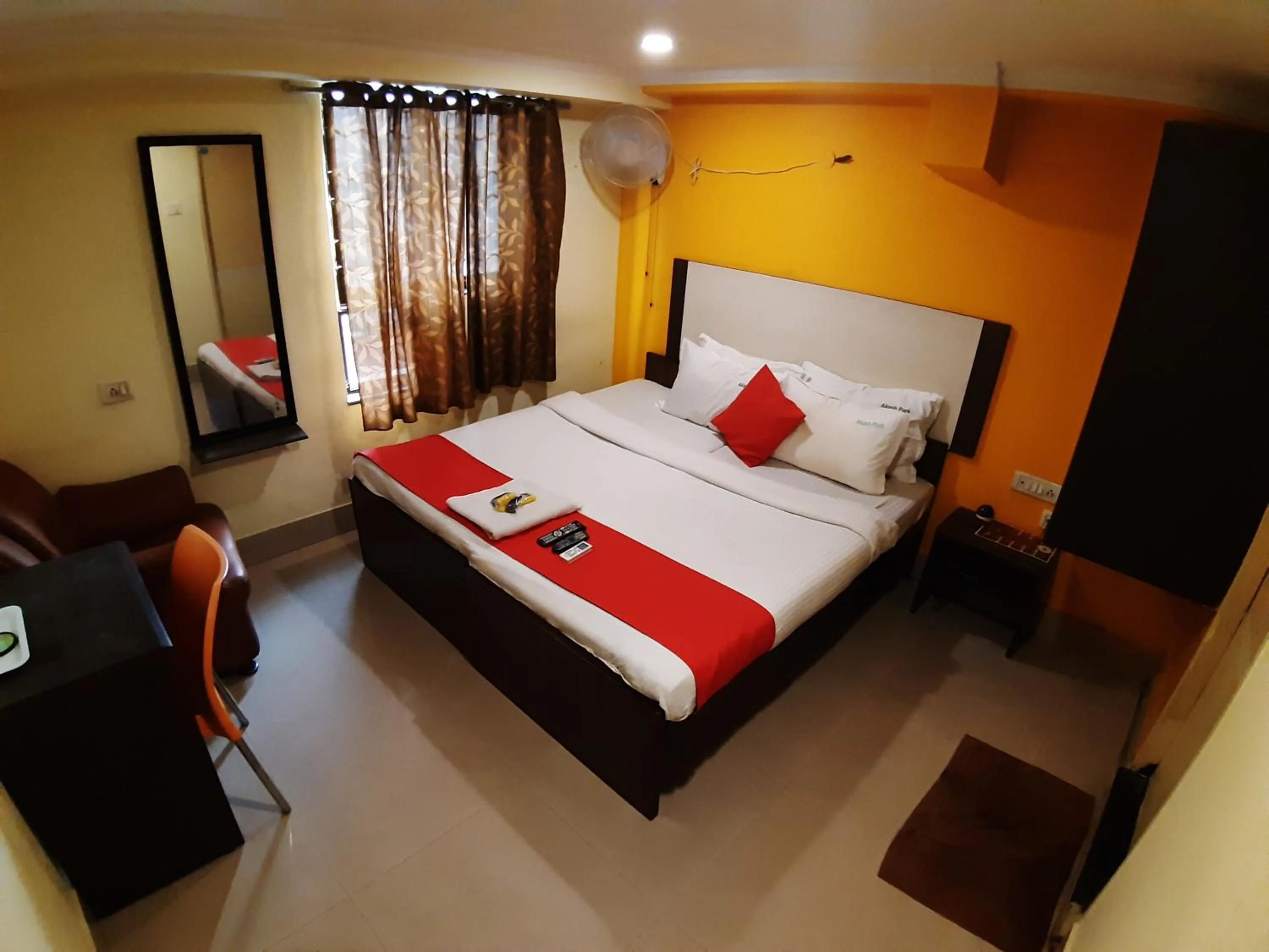 Bed in Hotel Akash inn