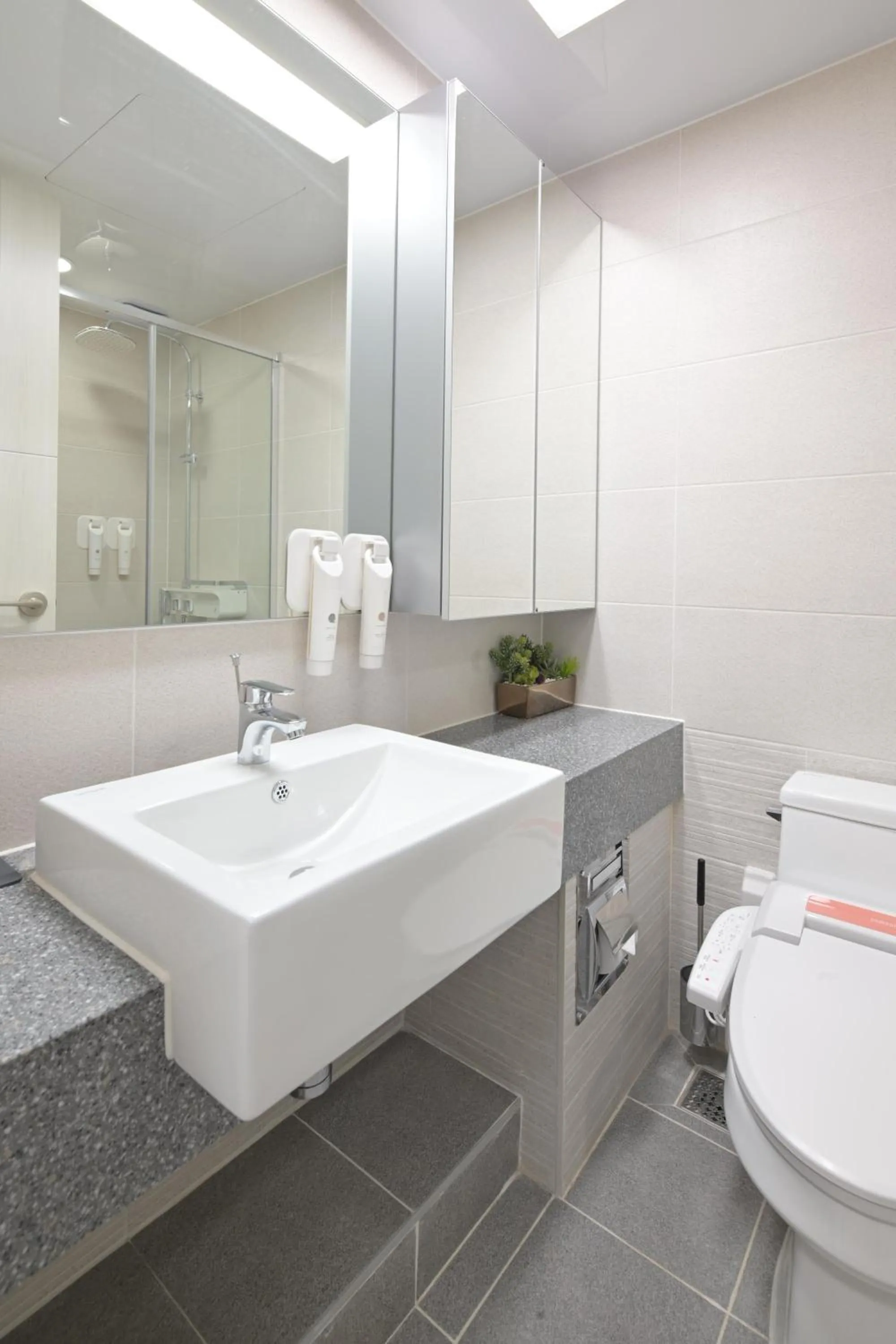 Bathroom in Bayone Park