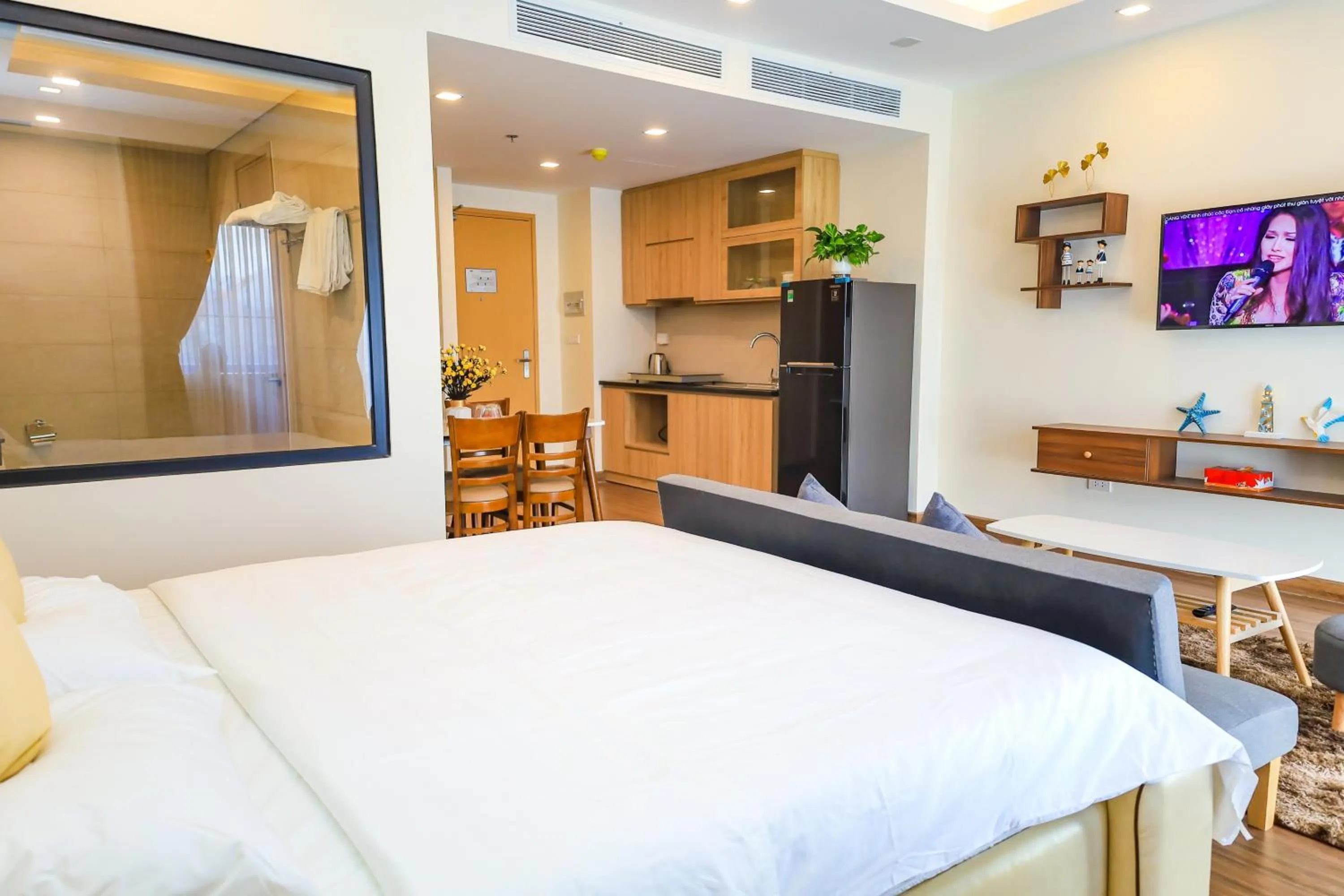 Bed in FLC Sea Tower Quy Nhon - Seaview Apartel