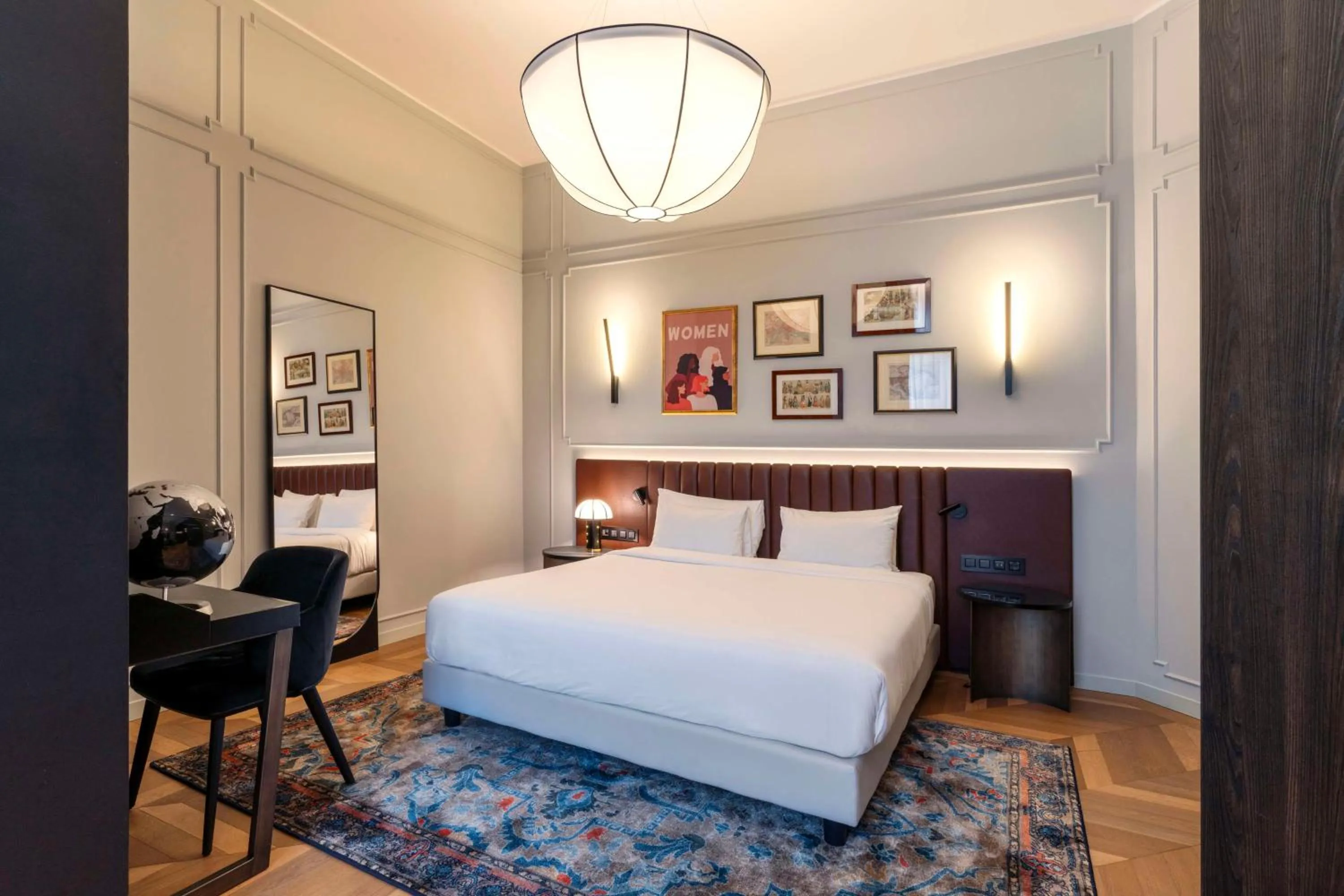 Photo of the whole room, Bed in Palazzo Touring Club Milan, A Radisson Collection Hotel