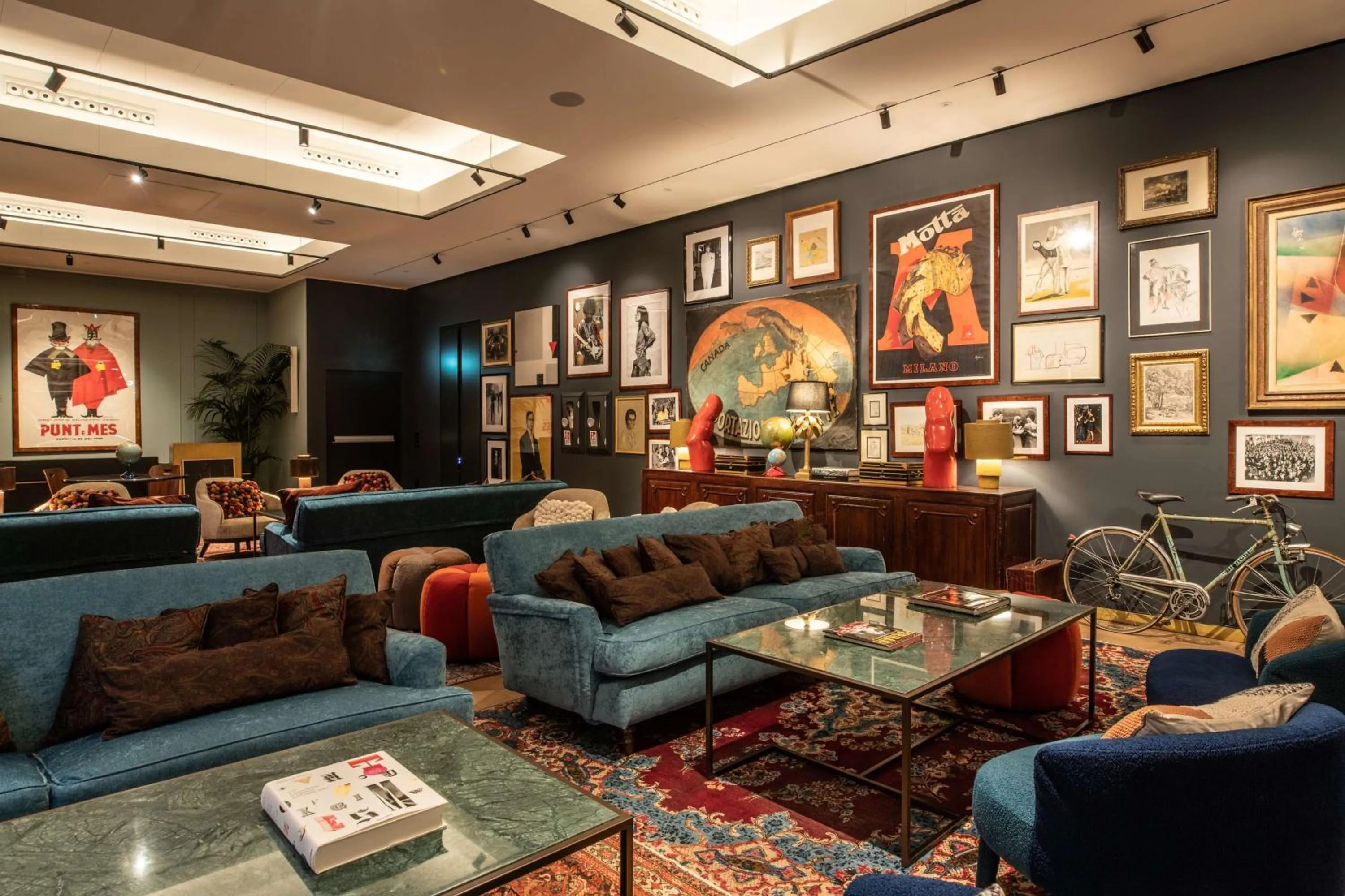 Lounge or bar in Palazzo Touring Club Milan, A Radisson Collection Hotel