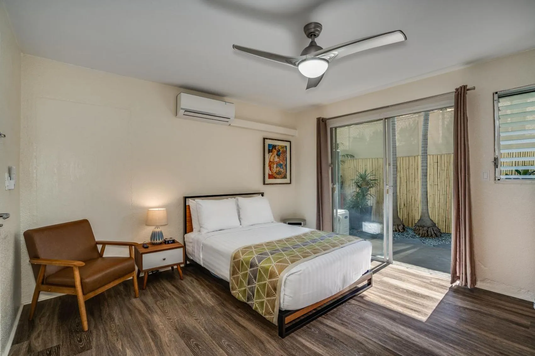 Bed in Aloha Suites Waikiki