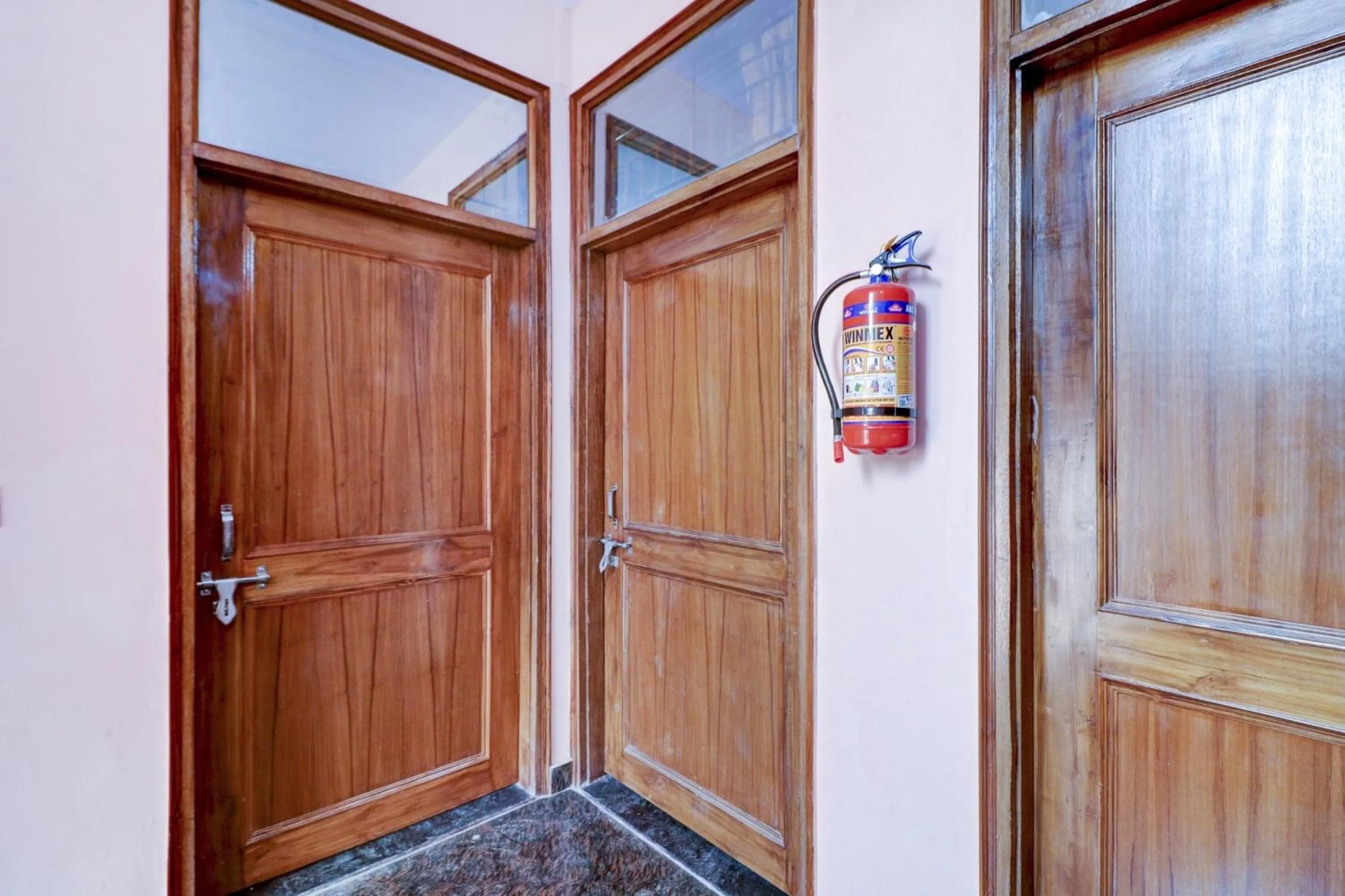 Lobby or reception in Hotel O Palace At Seventy Two Near Iskcon Temple Noida