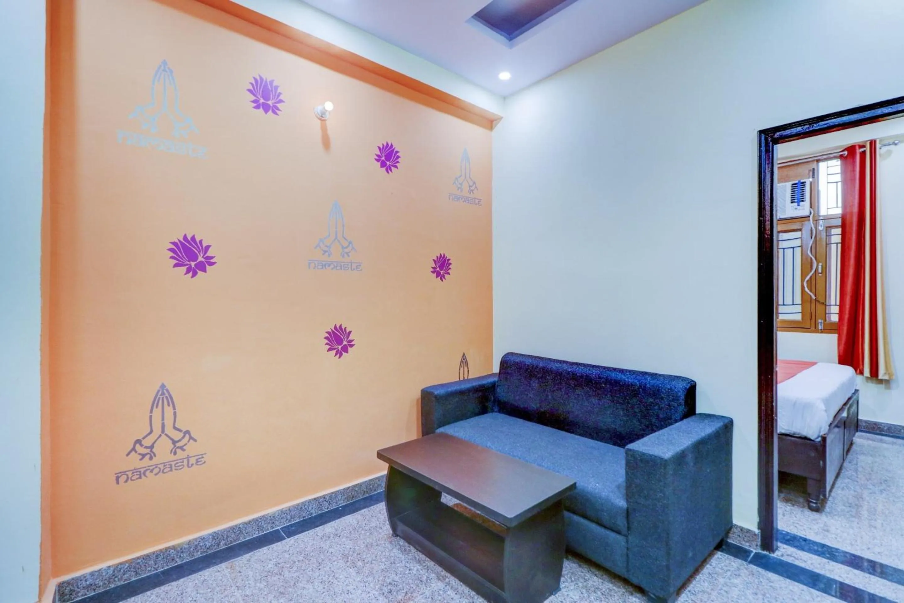 Bedroom in Hotel O Palace At Seventy Two Near Iskcon Temple Noida