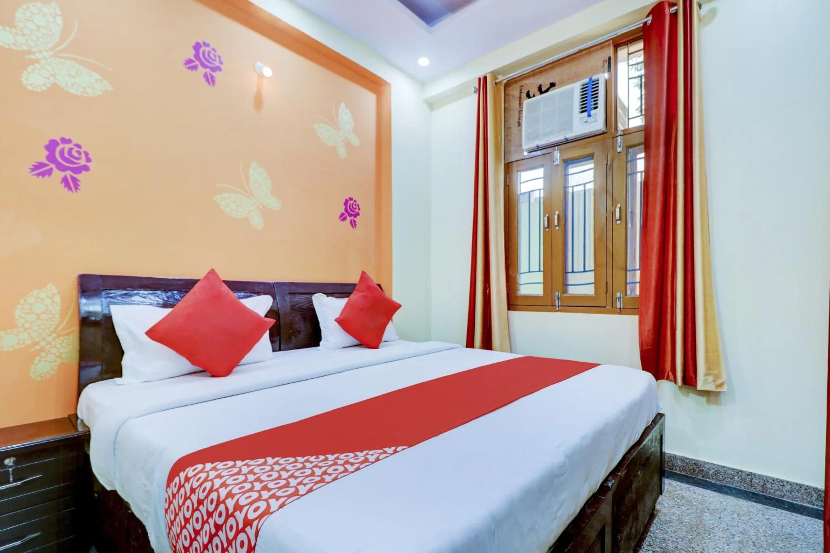 Hotel O Palace At Seventy Two Near Iskcon Temple Noida