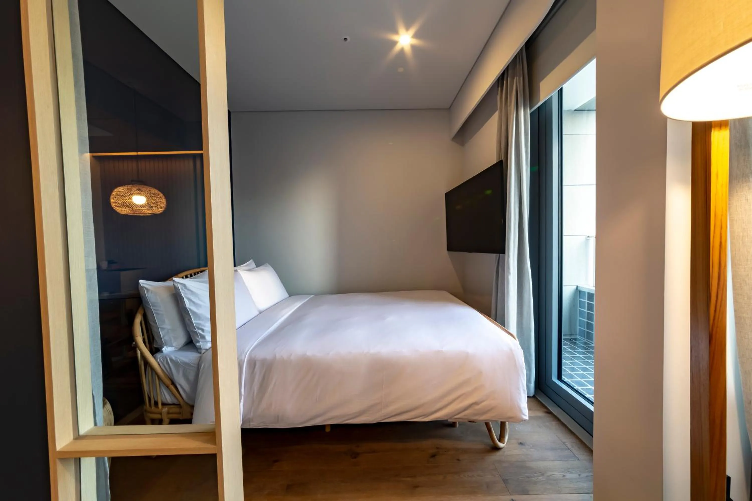 Photo of the whole room, Bed in Hound Hotel Haeundae Signature