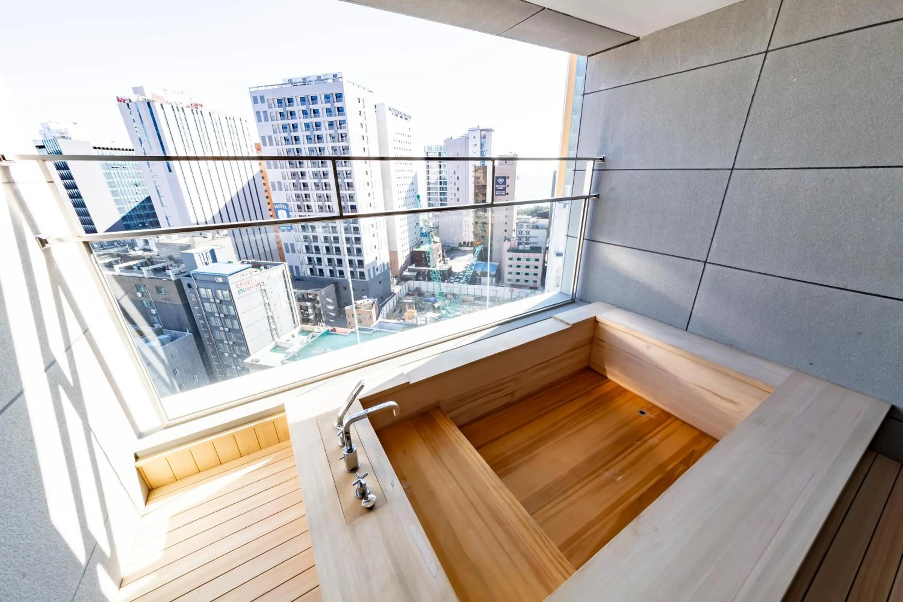 Bath in Hound Hotel Haeundae Signature