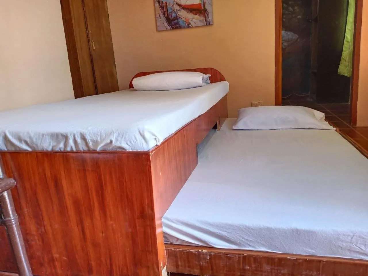 Bed in RedDoorz Near Gaisano Grand Cordova