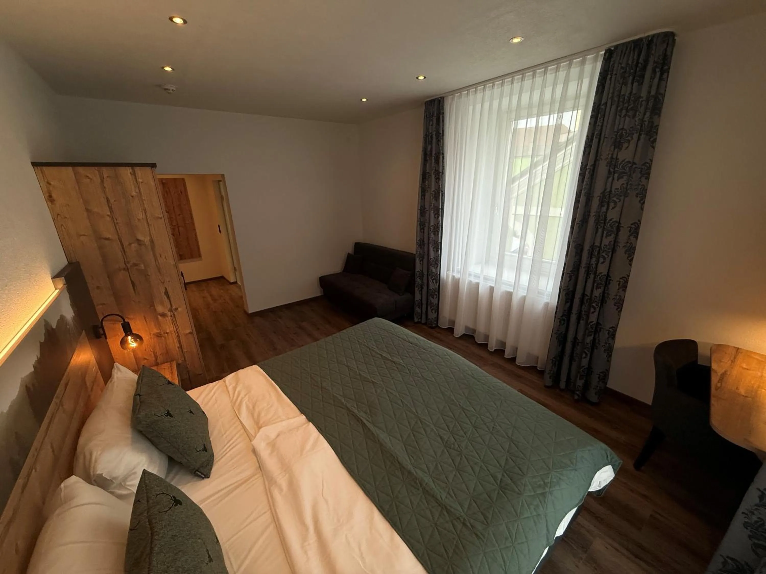 Bedroom, Bed in Hotel Wilder Mann